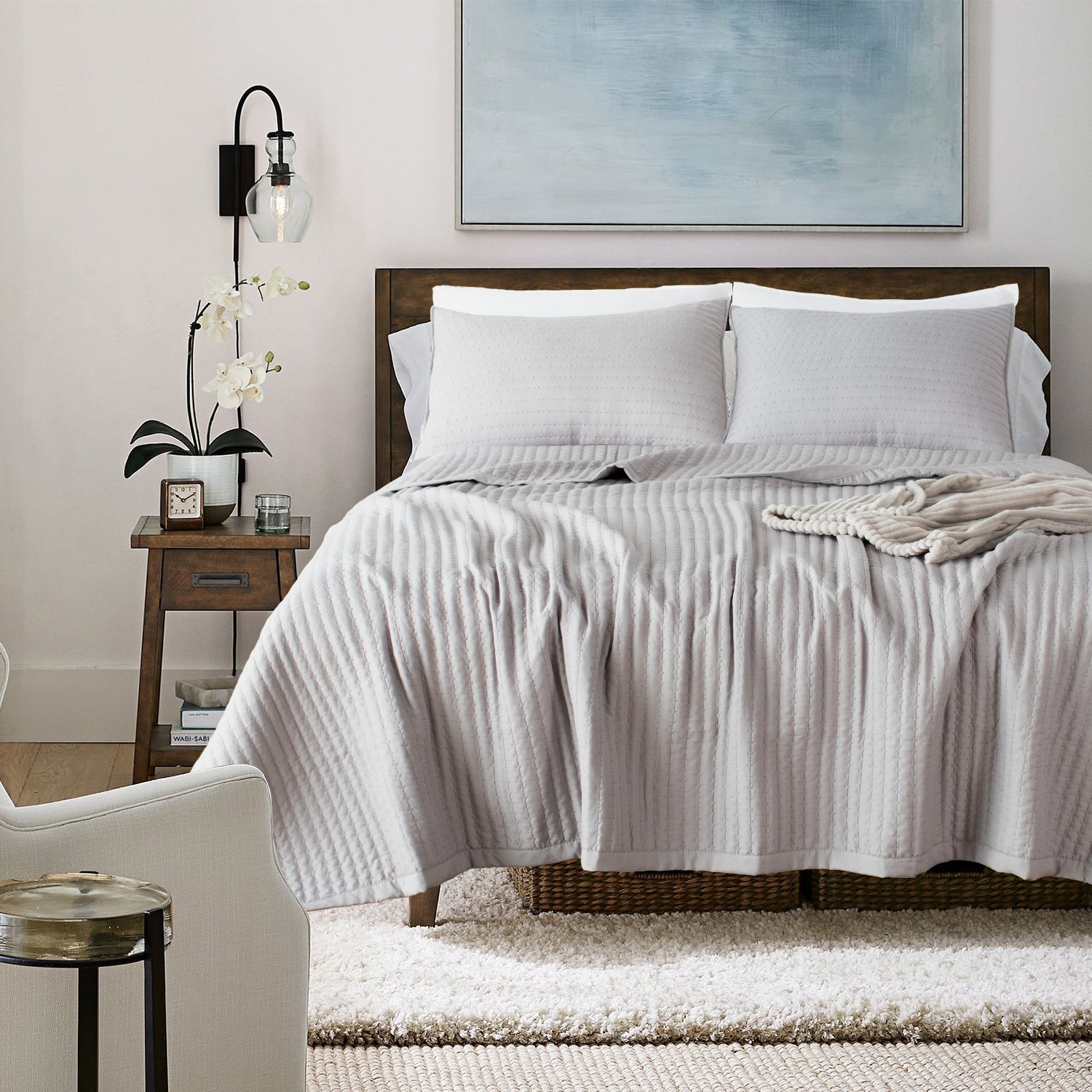 The Best Bedding Colors for a Relaxing Bedroom