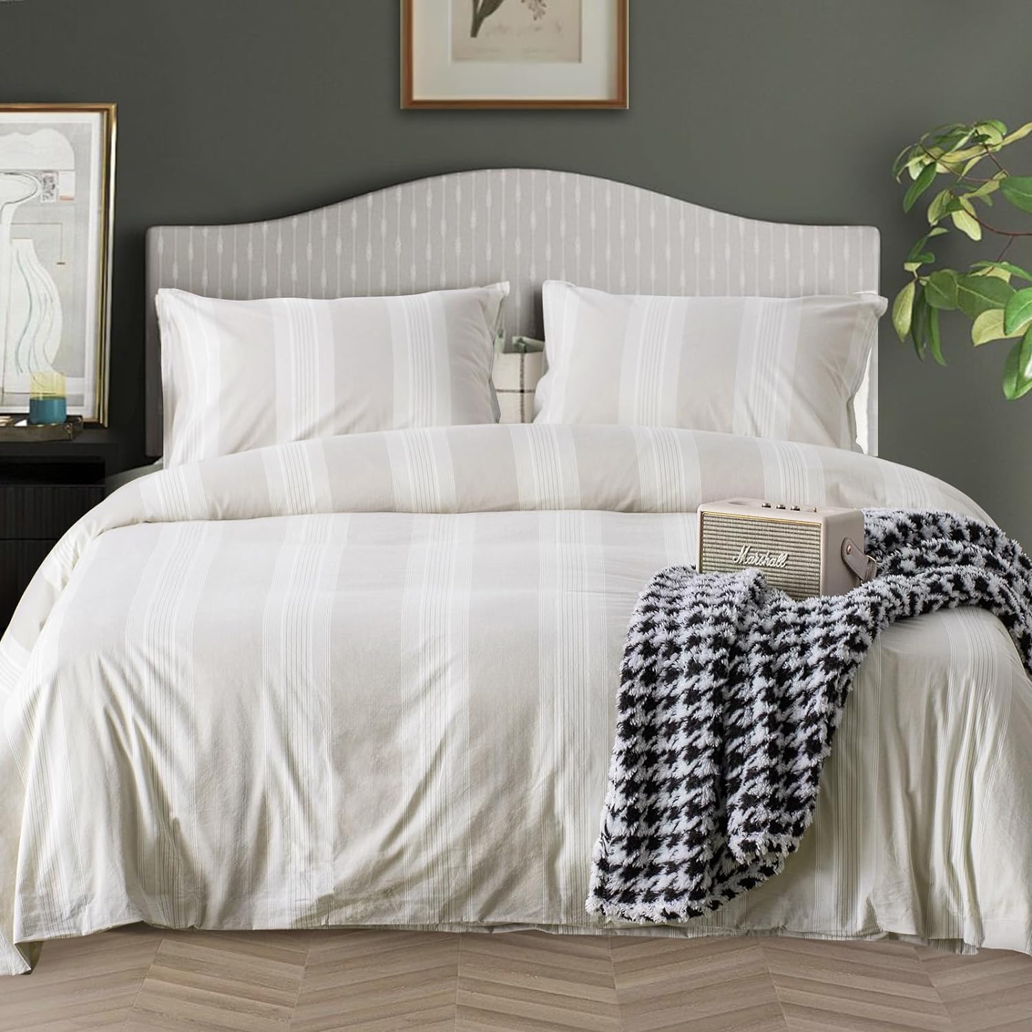 What Makes a Comforter ‘All-Season’—And Is It Worth It?