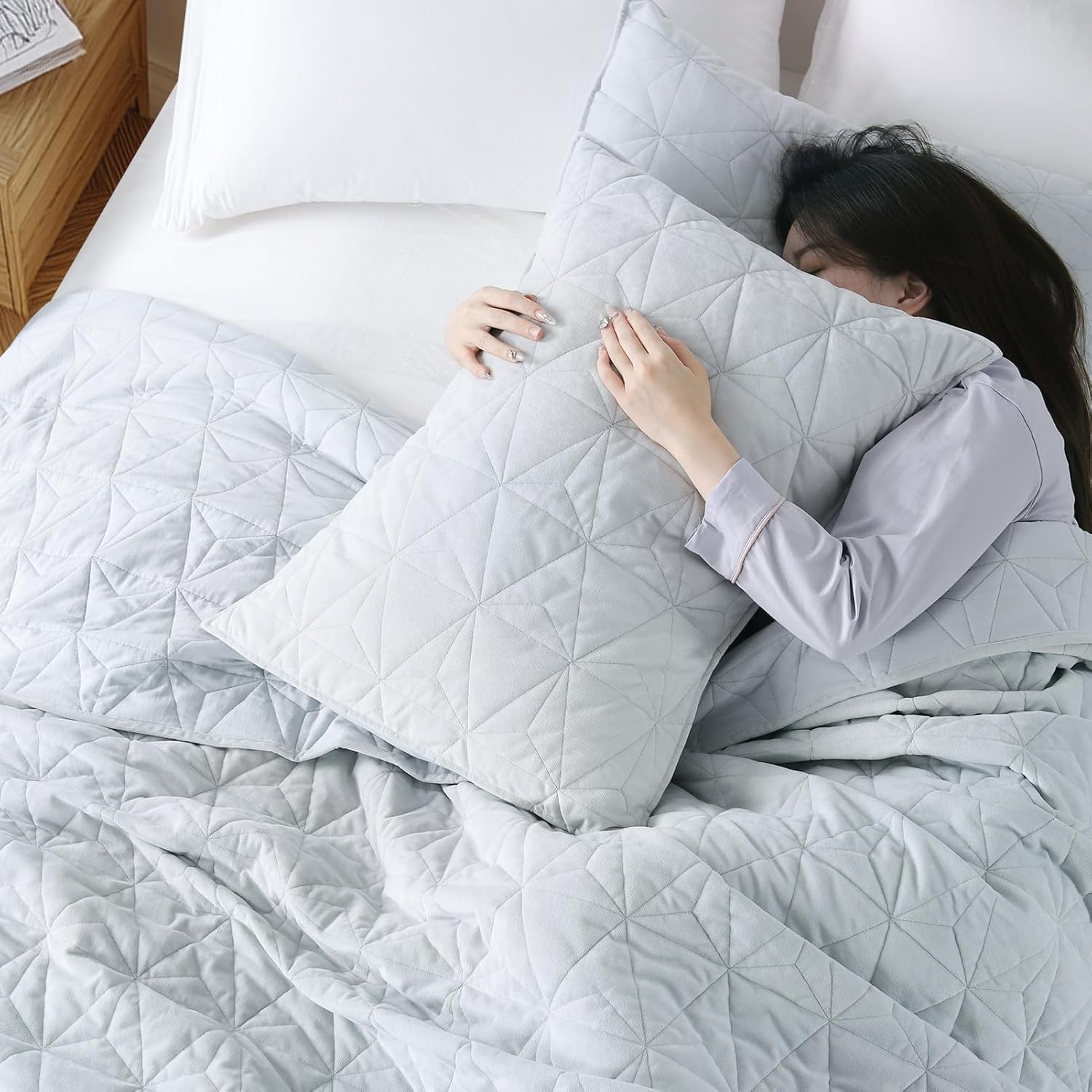 Bedding Longevity Secrets: How to Keep Comforters and Quilts Looking New