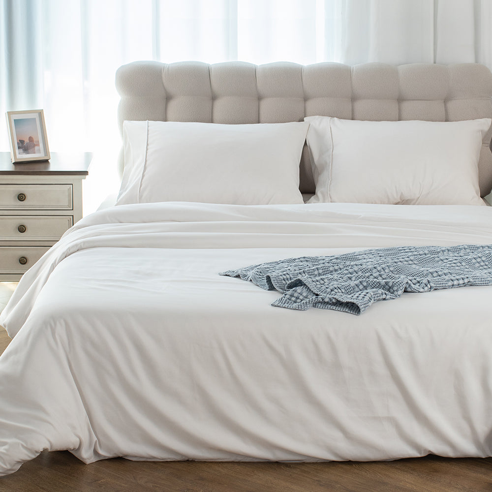 Mintorai Duvet Cover Bedding Set with Duvet Cover, Pillowcase, Fitted Sheet, Hypoallergenic and Breathable, Room Decor, Graduation Gifts