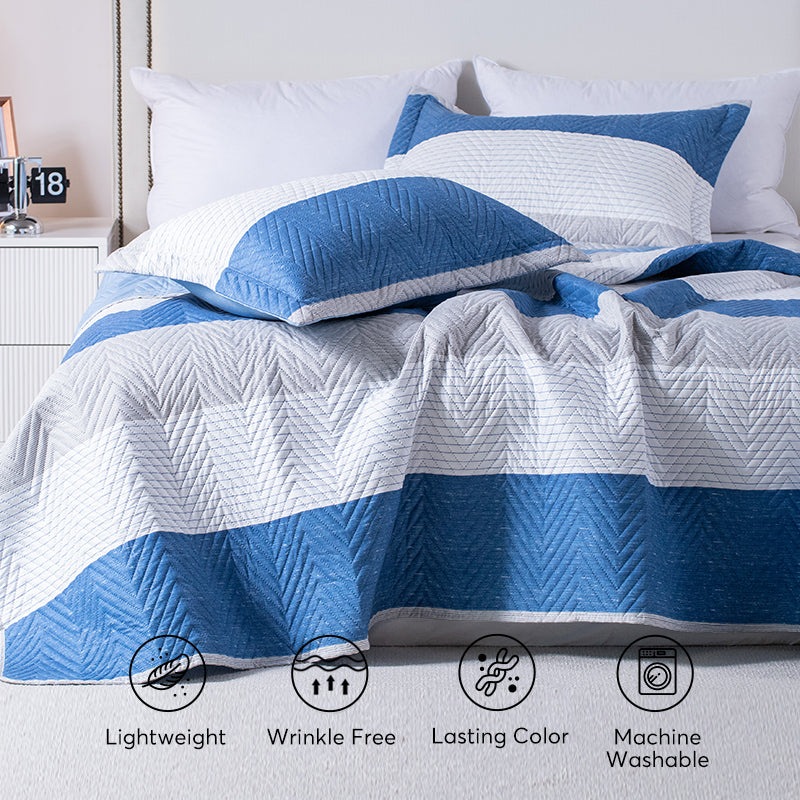 Mintorai Lightweight Reversible Stripe Quilt Set Bedding- Sky Blue and Ivory White, Room Decor, Graduation Gifts, Father's Day Gift