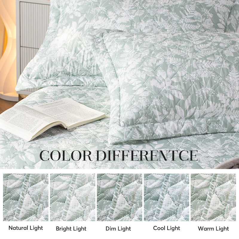 Mintorai Lightweight Botanical Green Floral Quilt Set - Light All Season Bedding, Room Decor, Graduation Gifts