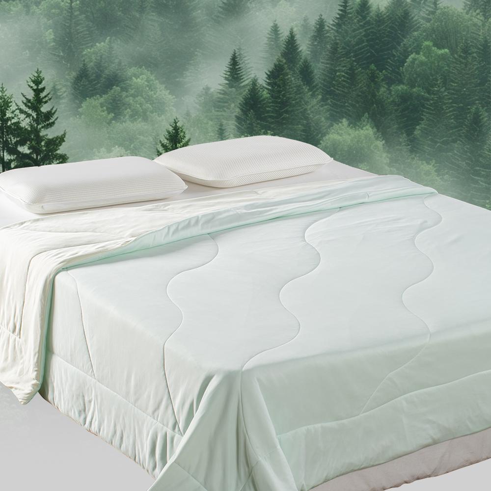 Mintorai All Season Ultra Soft Cooling Blanket Comforter, Hypoallergenic and Breathable, Room Decor, Graduation Gifts