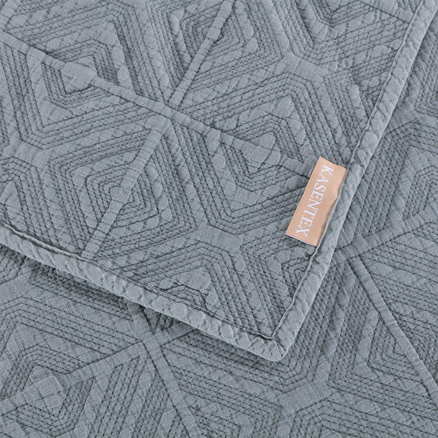 Mintorai Cozy Stonewashed Quilt Set, Navy Blue and White