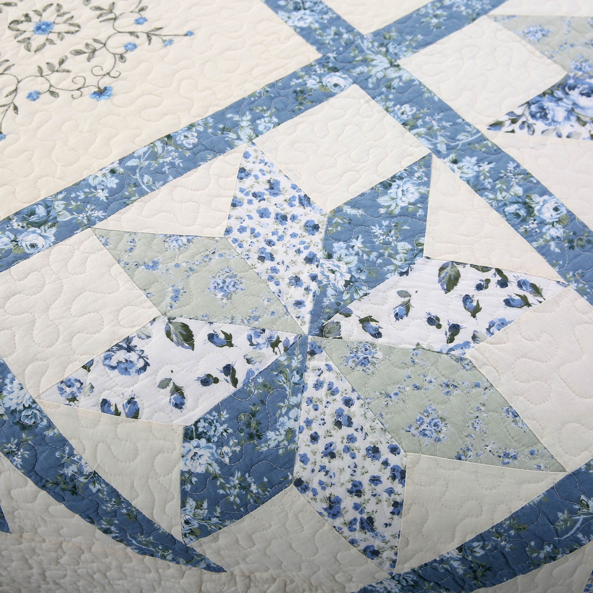 Mintorai 100% Cotton Summer Star Design Embroidered Patchwork Bedspread, Multi Blue