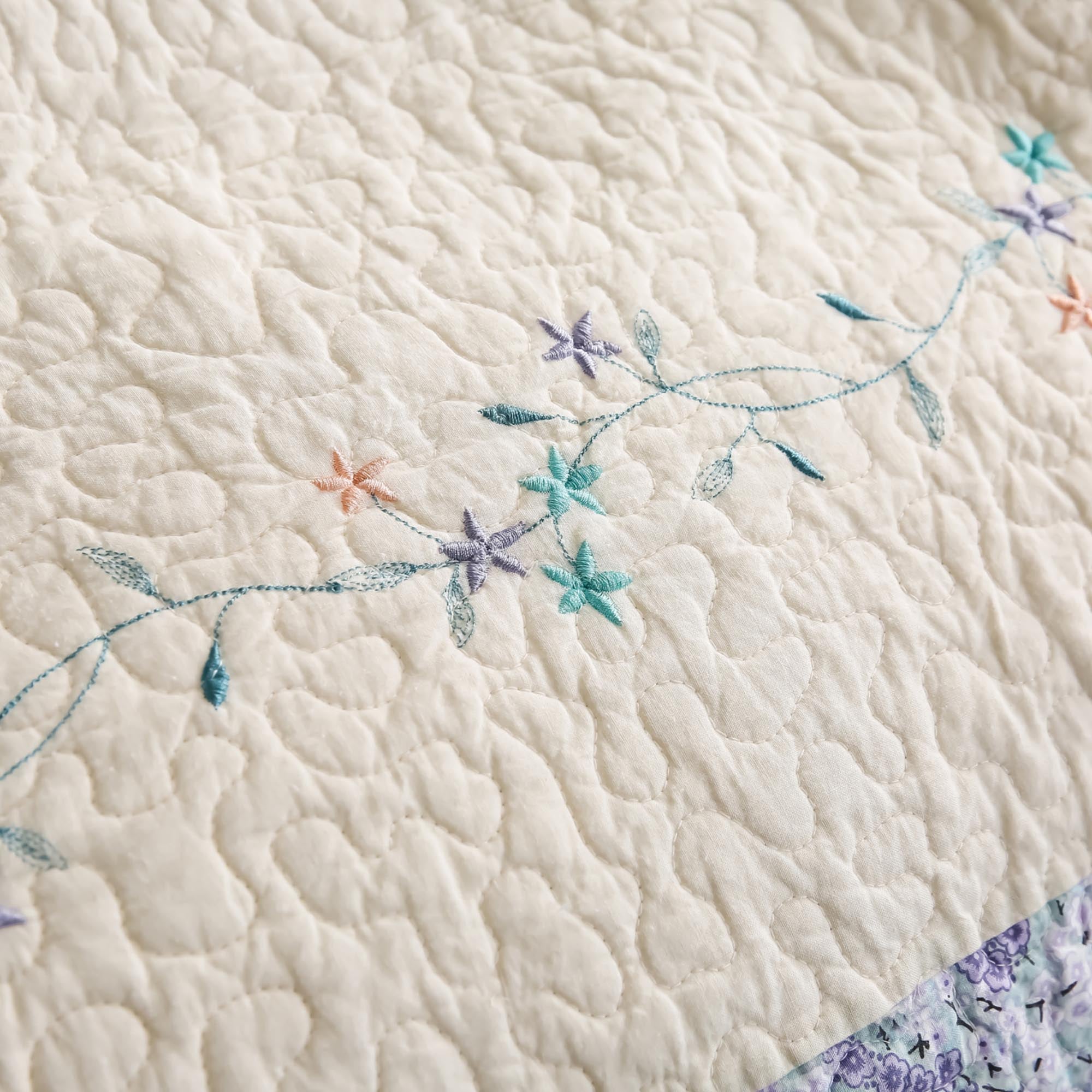 Mintorai 100% Cotton Summer Star Design Embroidered Patchwork Bedspread, Multi Blue