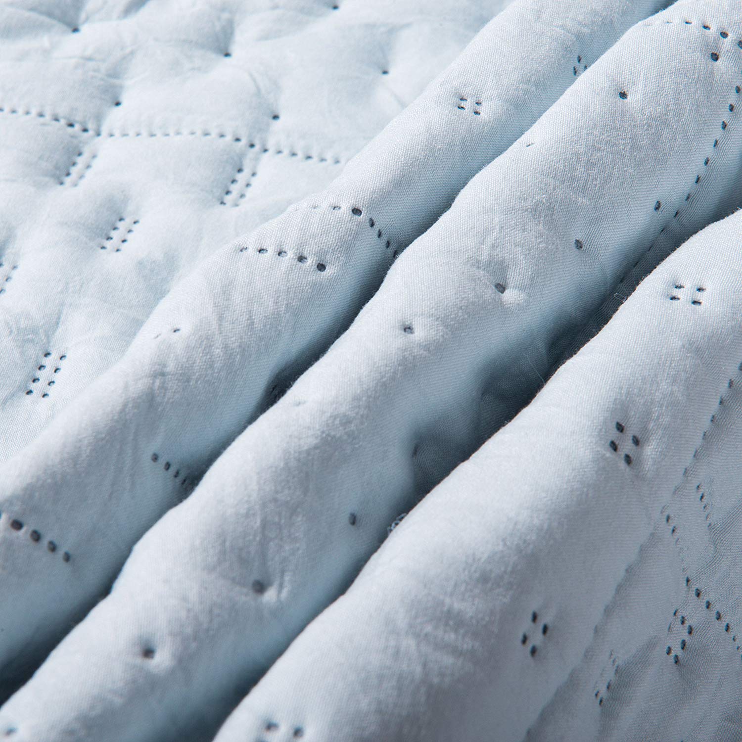 Mintorai All Season Contemporary Coverlet Quilt Set, Detailed Stitching, Green or Grey or Blue, Room Decor, Graduation Gifts