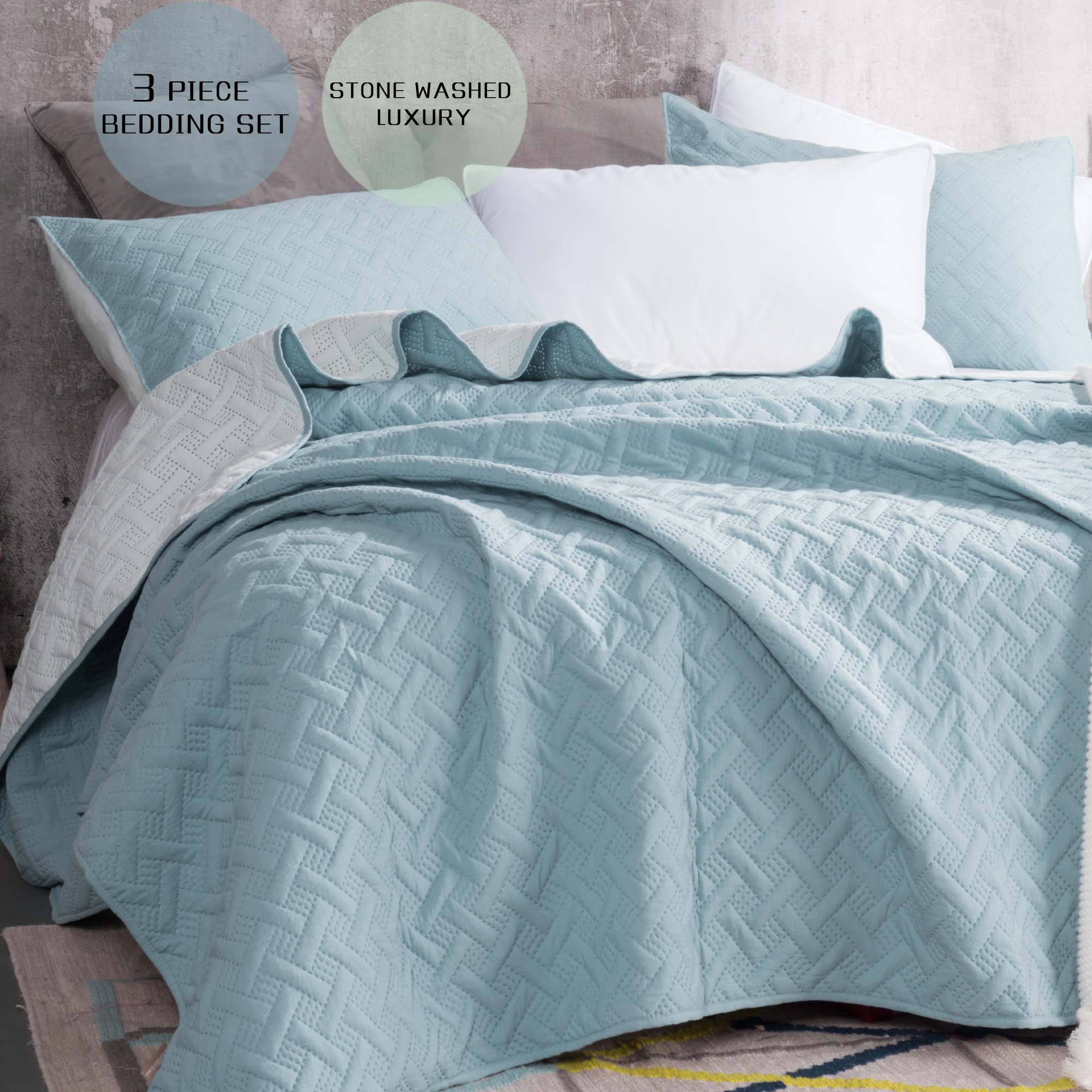 Mintorai Ultra Soft 2-Tone Reversible Quilt Bedding Set, Green or Pink or Blue, Room Decor, Graduation Gifts
