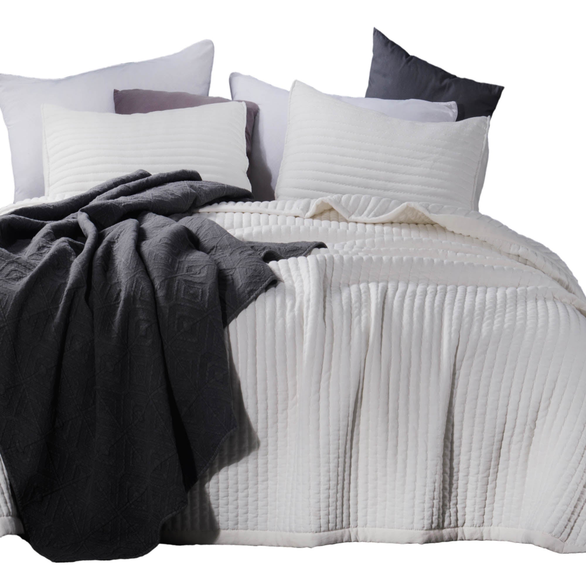 Mintorai Ultra Soft All Season Rustic Nostalgic Design Coverlet Set