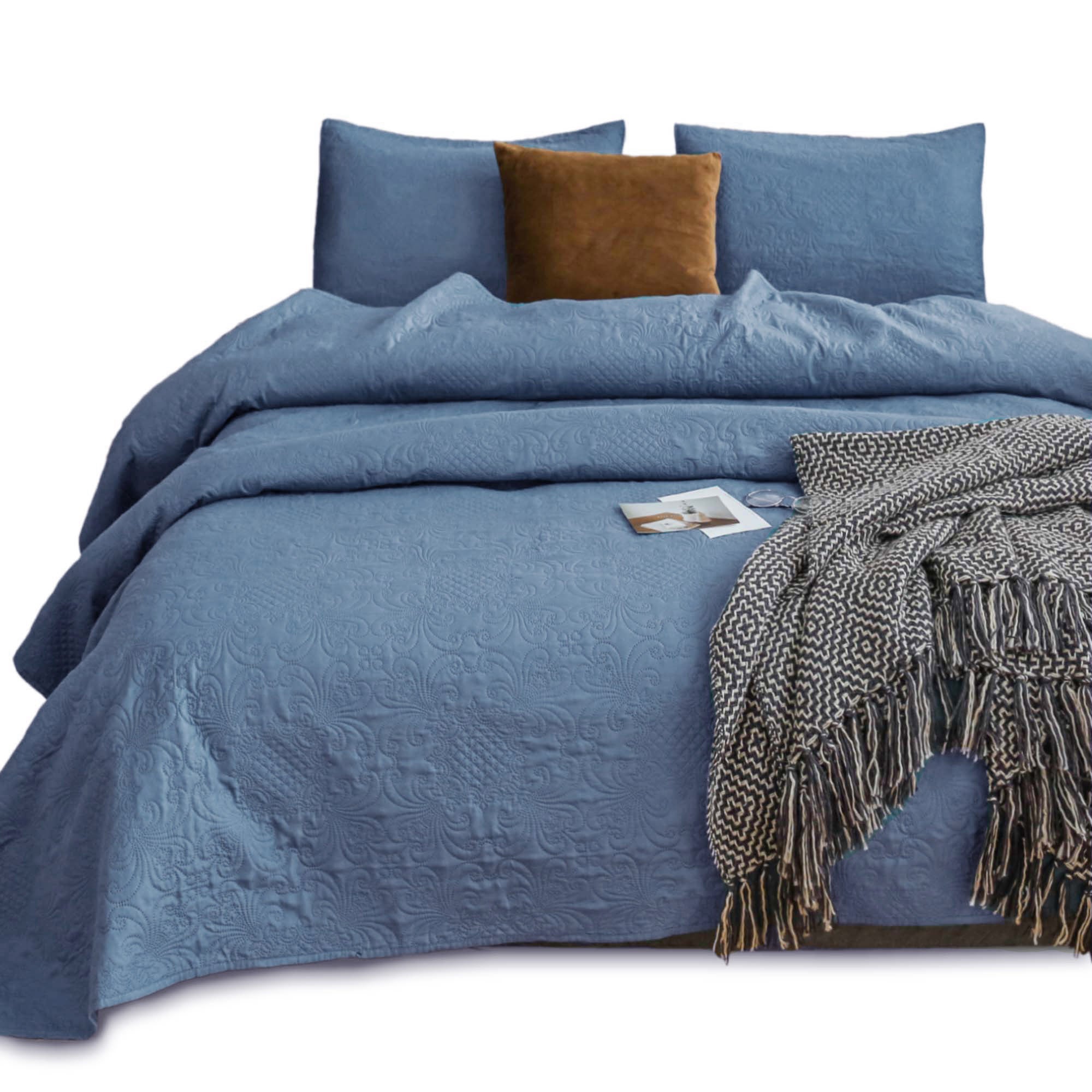 Mintorai Ultra Soft Floral Coverlet Quilt Bedding Set