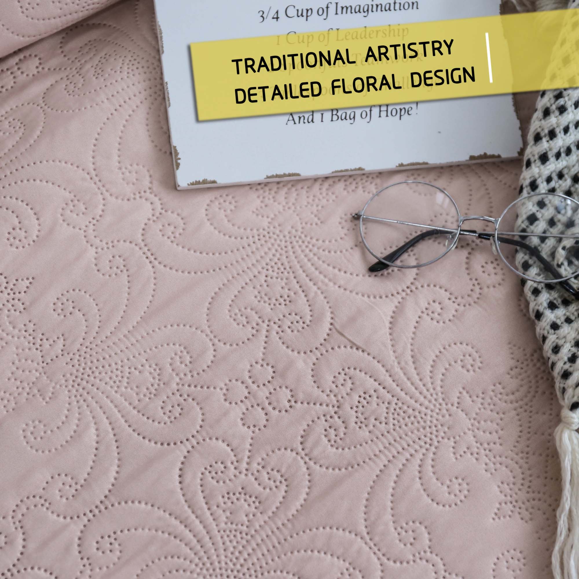 Mintorai Ultra Soft Floral Coverlet Quilt Bedding Set