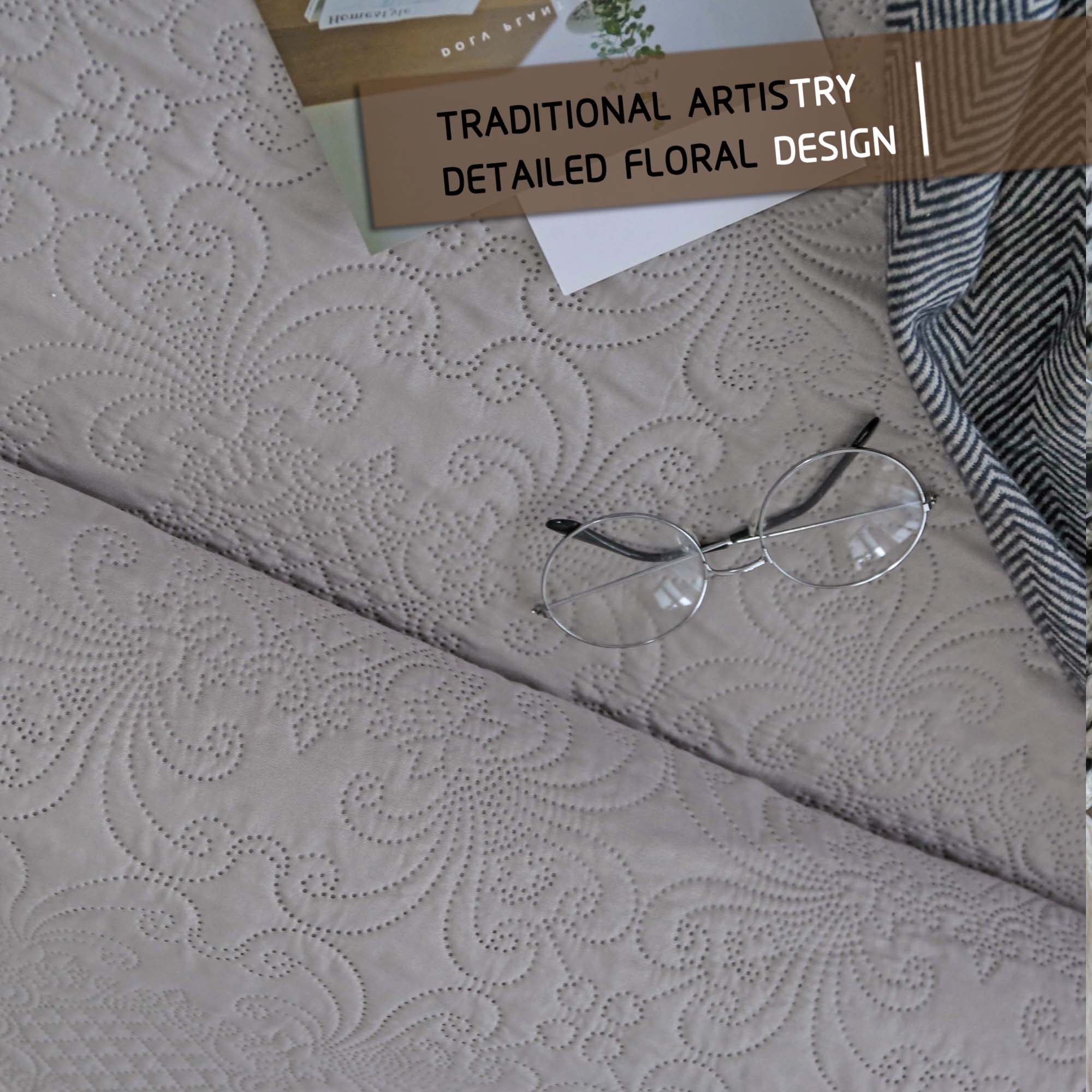 Mintorai Ultra Soft Floral Coverlet Quilt Bedding Set