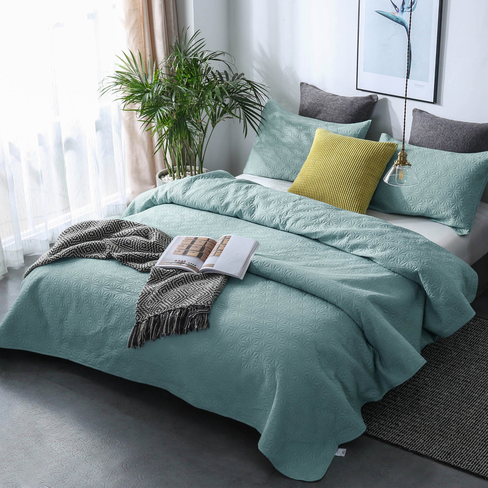 Mintorai Ultra Soft Star Contemporary Design Bedding Coverlet Set, Room Decor, Graduation Gifts