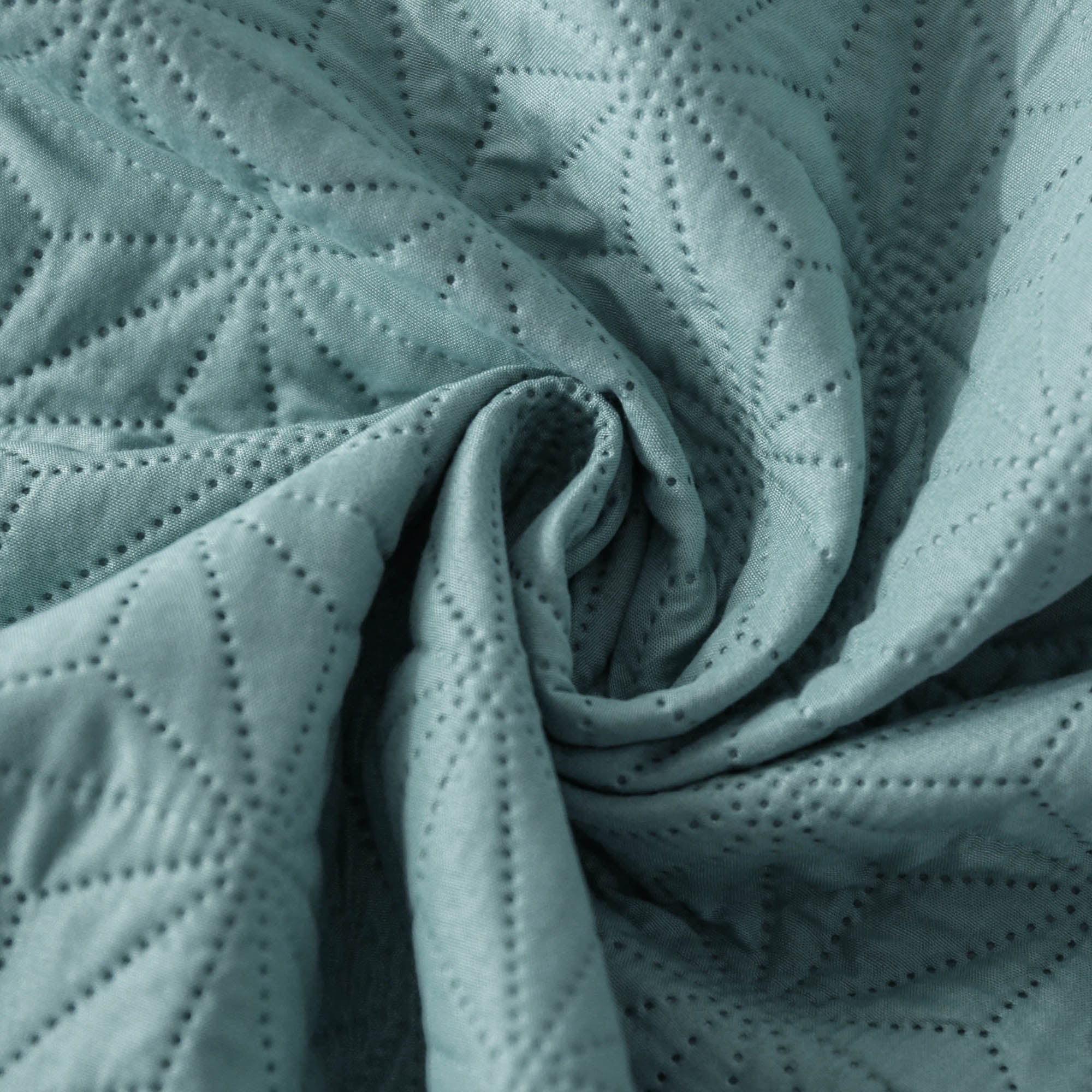 Mintorai Ultra Soft Star Contemporary Design Bedding Coverlet Set, Room Decor, Graduation Gifts