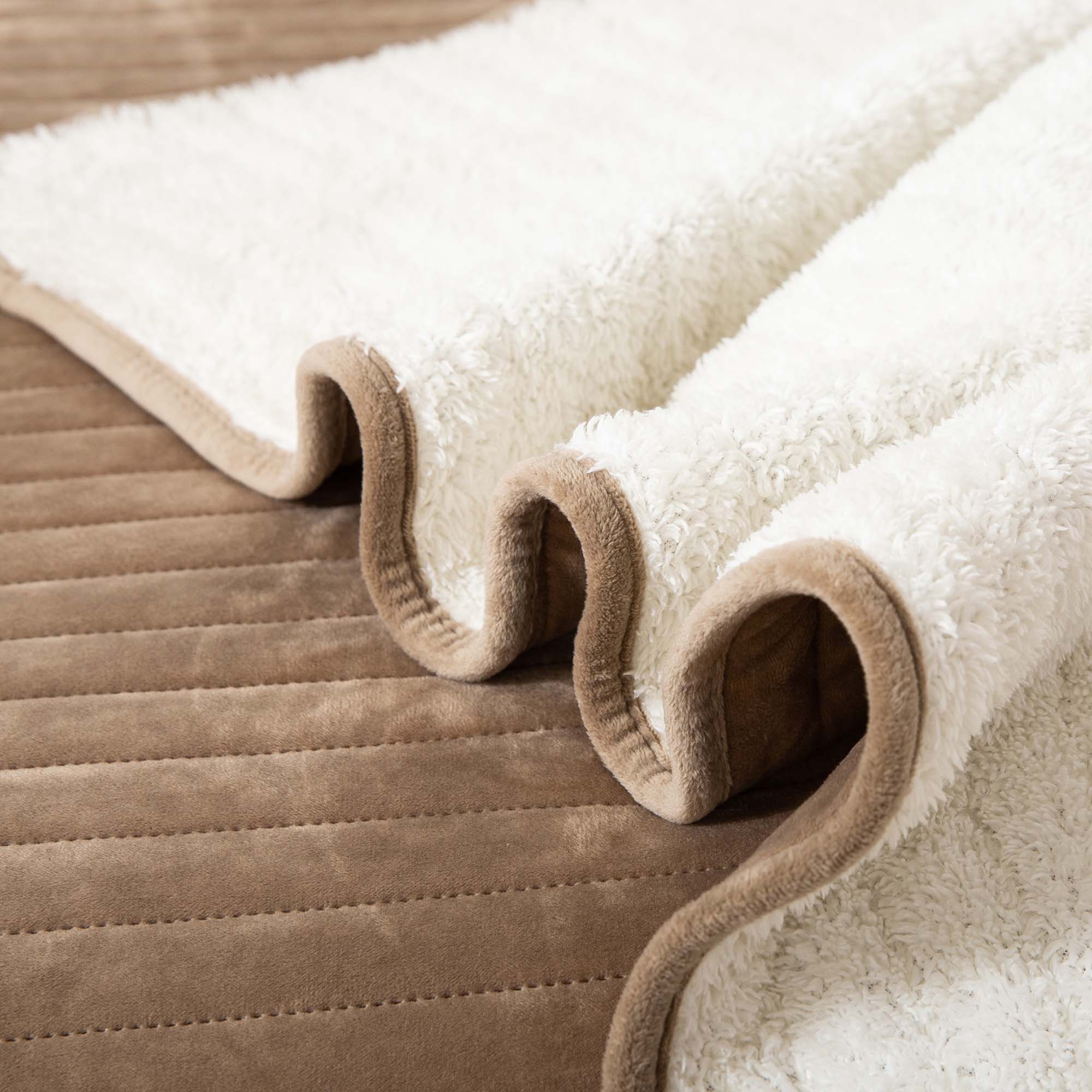 soft sherpa comforter warm Mintorai ugg fluffy plush best bedding