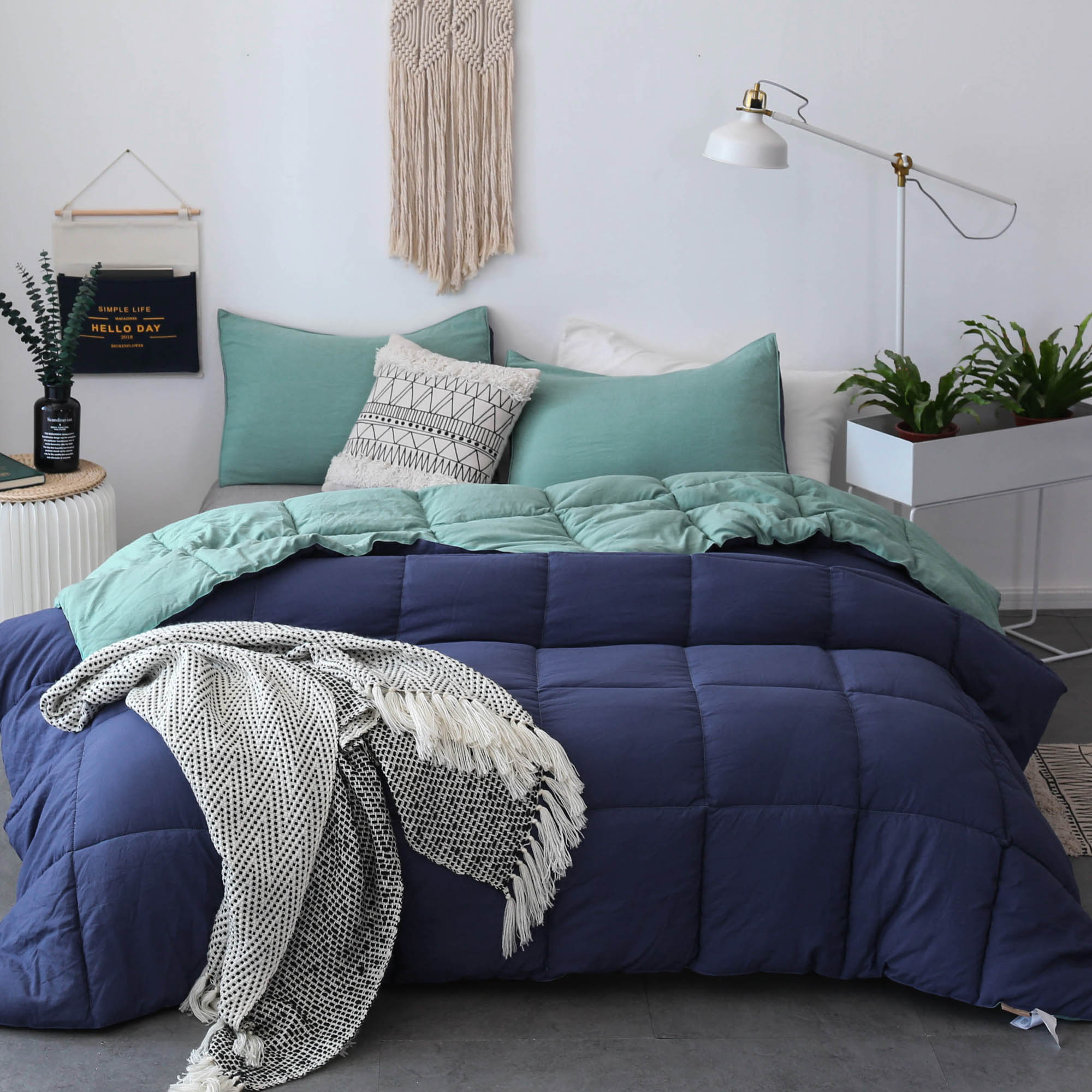 Mintorai Cozy Soft Luxury Down Alternative Comforter Set - Reversible & Machine Washable - Mintorai