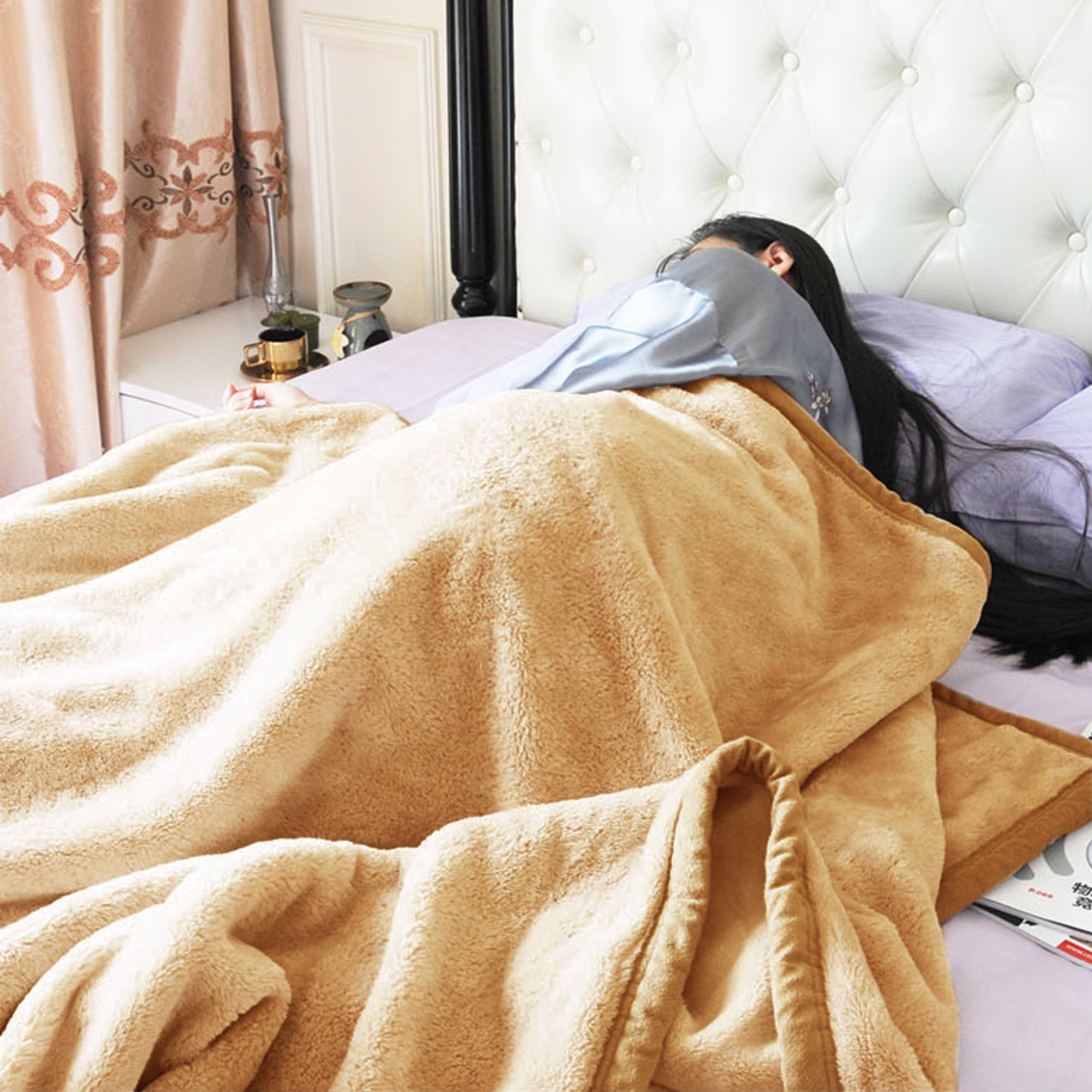 Mintorai Ultra Soft All Season Warm Fleece Throw Blanket, Beige or Brown