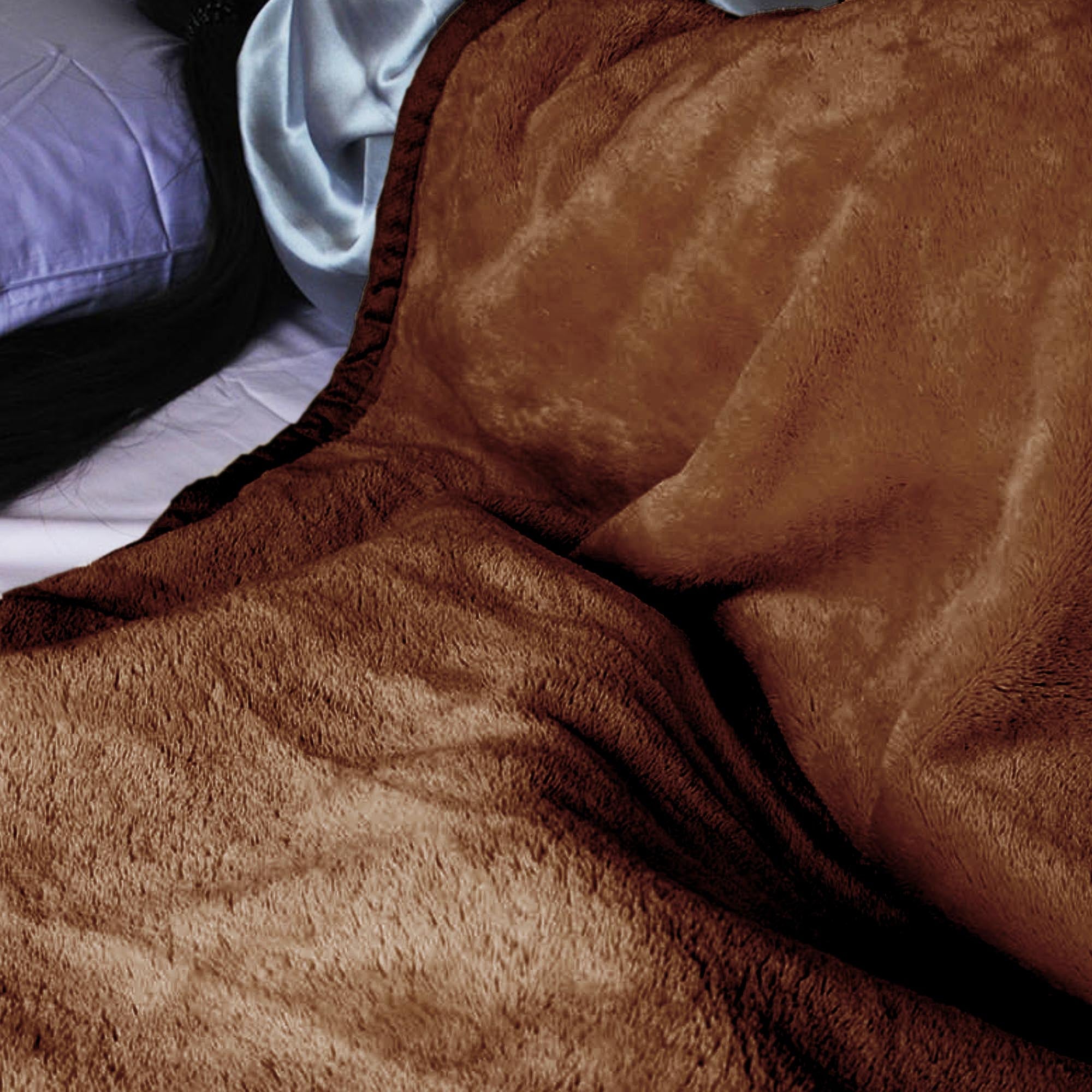 Mintorai Ultra Soft All Season Warm Fleece Throw Blanket, Beige or Brown