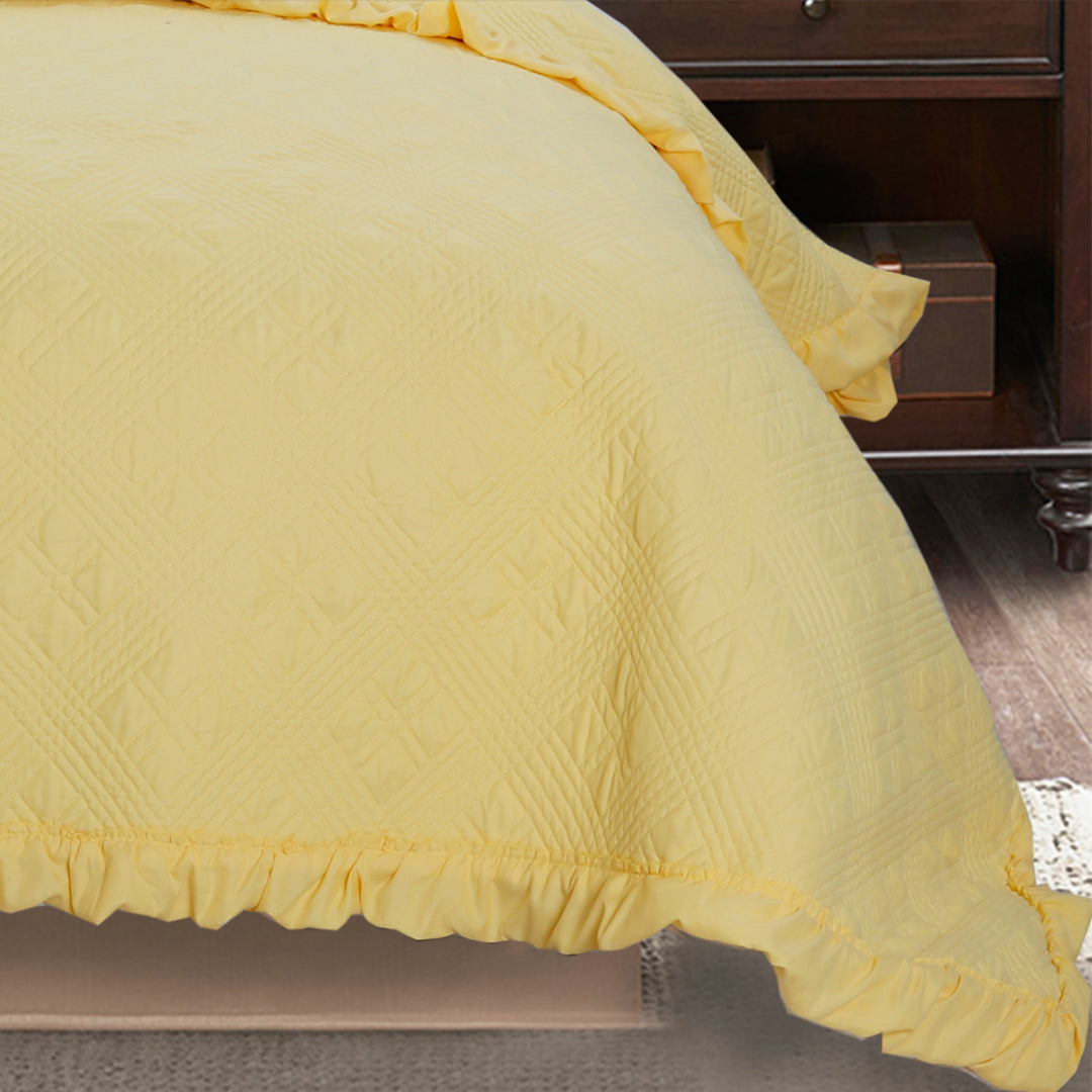 Mintorai All Season Cozy Diamond Design Quilt Set