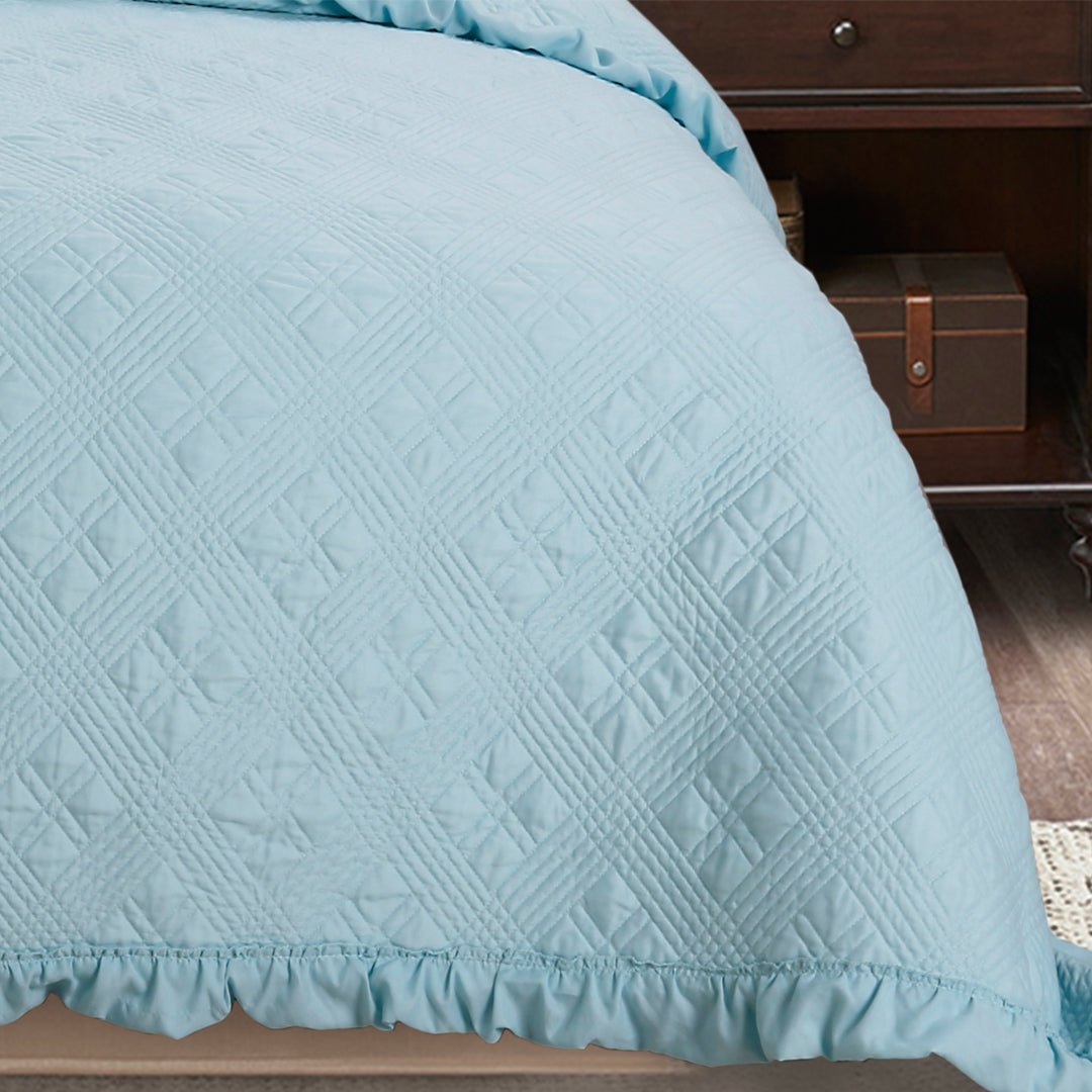 Mintorai All Season Cozy Diamond Design Quilt Set