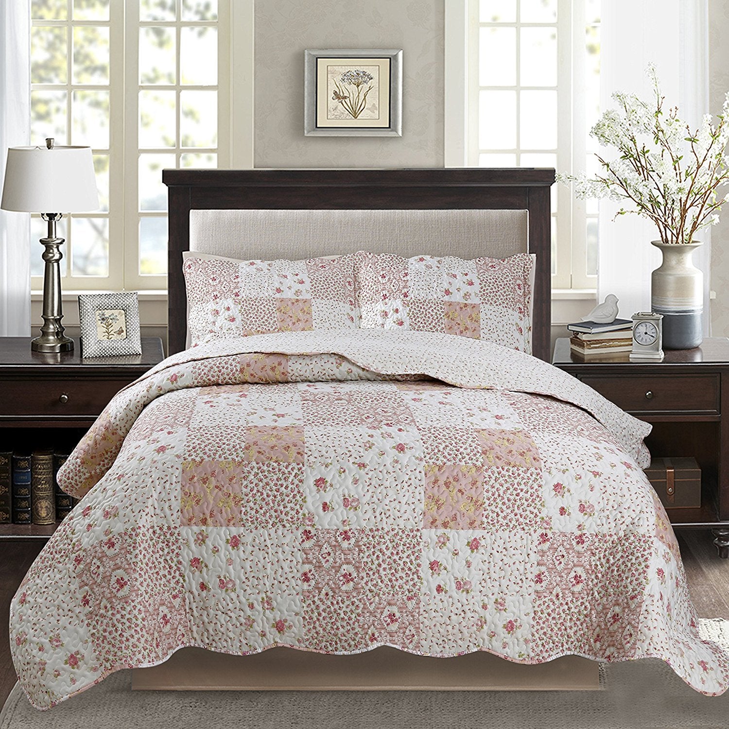 Mintorai Vintage Floral Country Chic Ultra Soft Quilt Set, Room Decor, Graduation Gifts