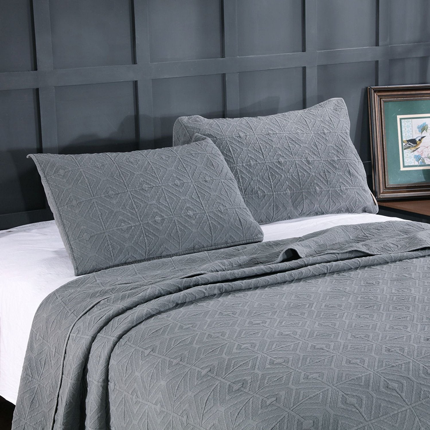 Mintorai Cozy Stonewashed Quilt Set, Navy Blue and White