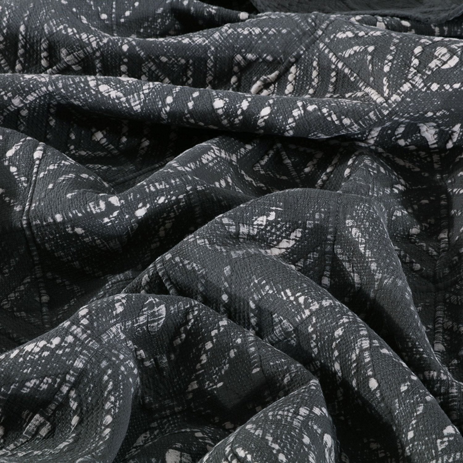 Mintorai Cozy Stonewashed Quilt Set, Navy Blue and White