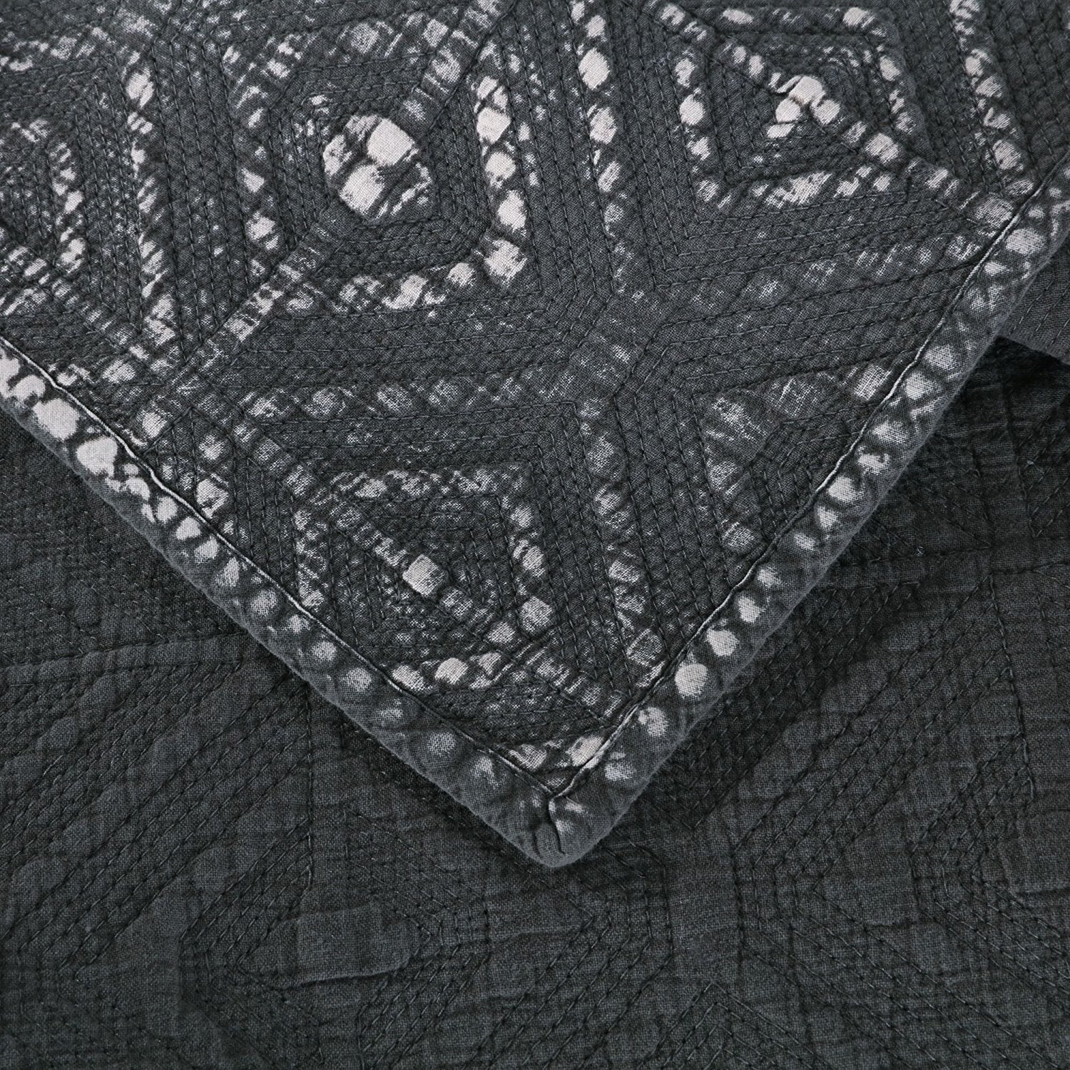 Mintorai Cozy Stonewashed Quilt Set, Navy Blue and White