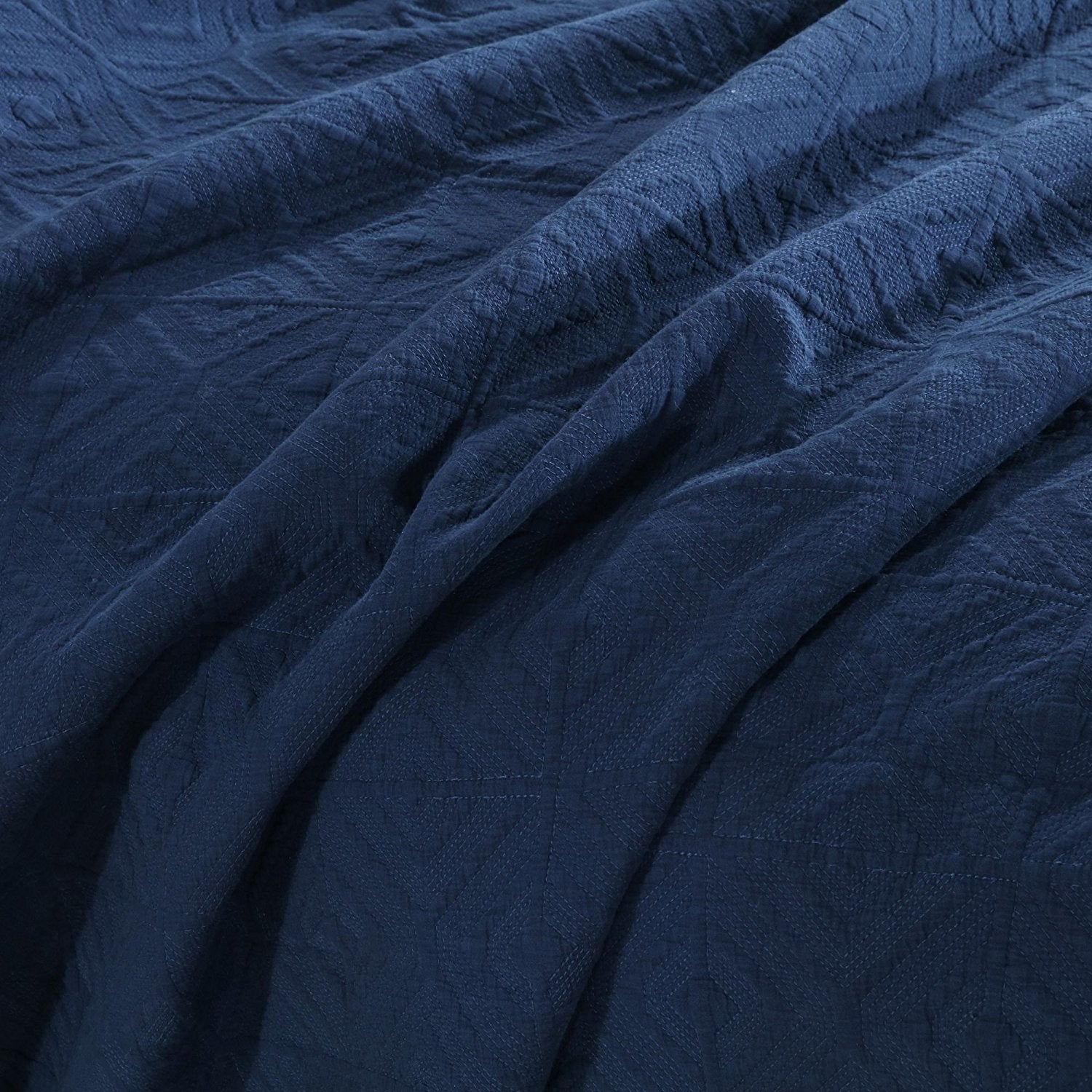 Mintorai Cozy Stonewashed Quilt Set, Navy Blue and White