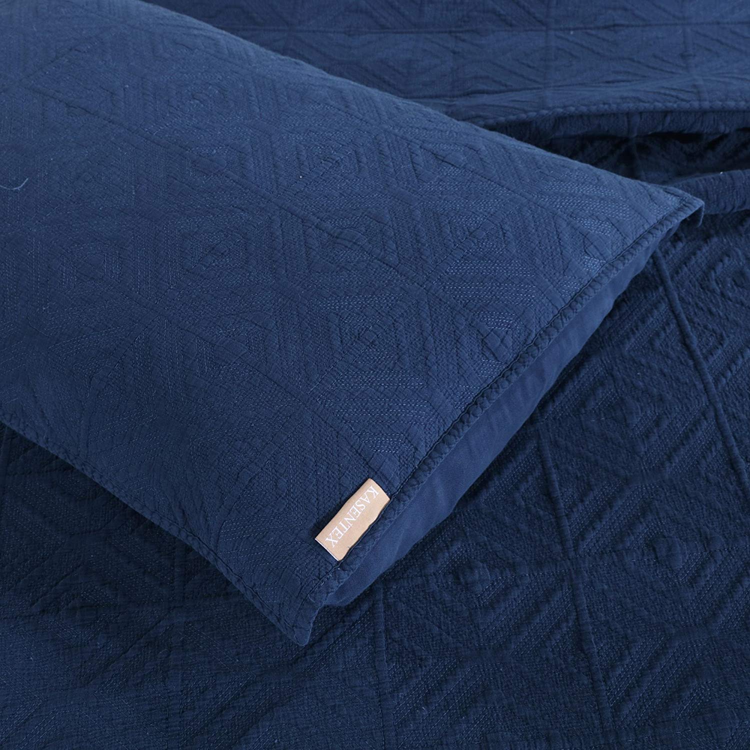 Mintorai Cozy Stonewashed Quilt Set, Navy Blue and White