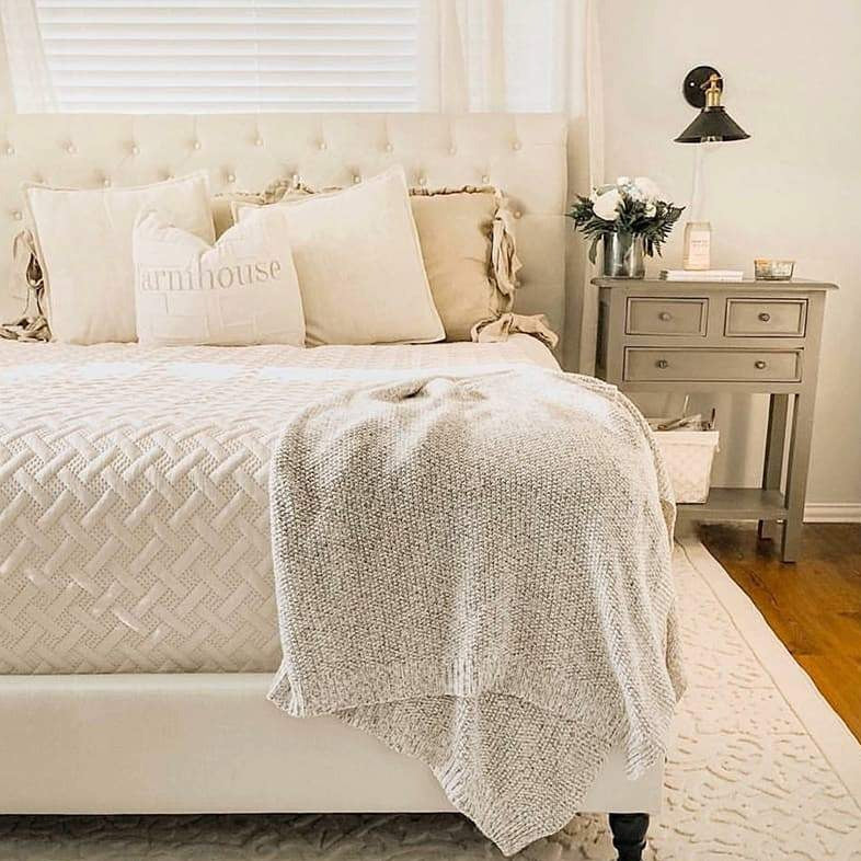 Mintorai Ultra Soft 2-Tone Reversible Quilt Bedding Set, Green or Pink or Blue, Room Decor, Graduation Gifts