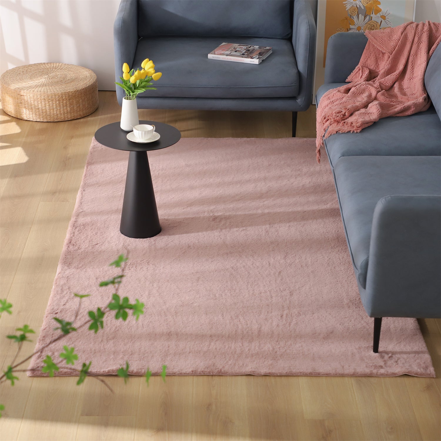 Mintorai Fluffy Elegant Faux Fur Area Rugs, Ultra Soft, Room Decor, Graduation Gifts, Fathers Day Gift, Mom Gift