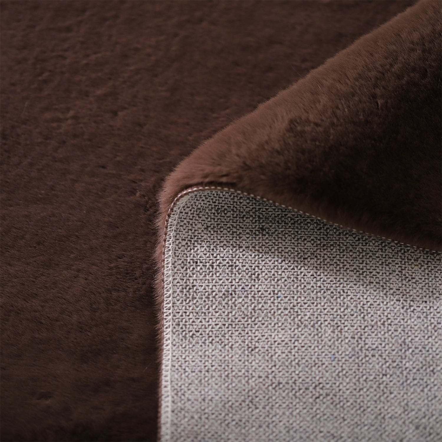 Mintorai Fluffy Elegant Faux Fur Area Rugs, Ultra Soft, Room Decor, Graduation Gifts, Fathers Day Gift, Mom Gift