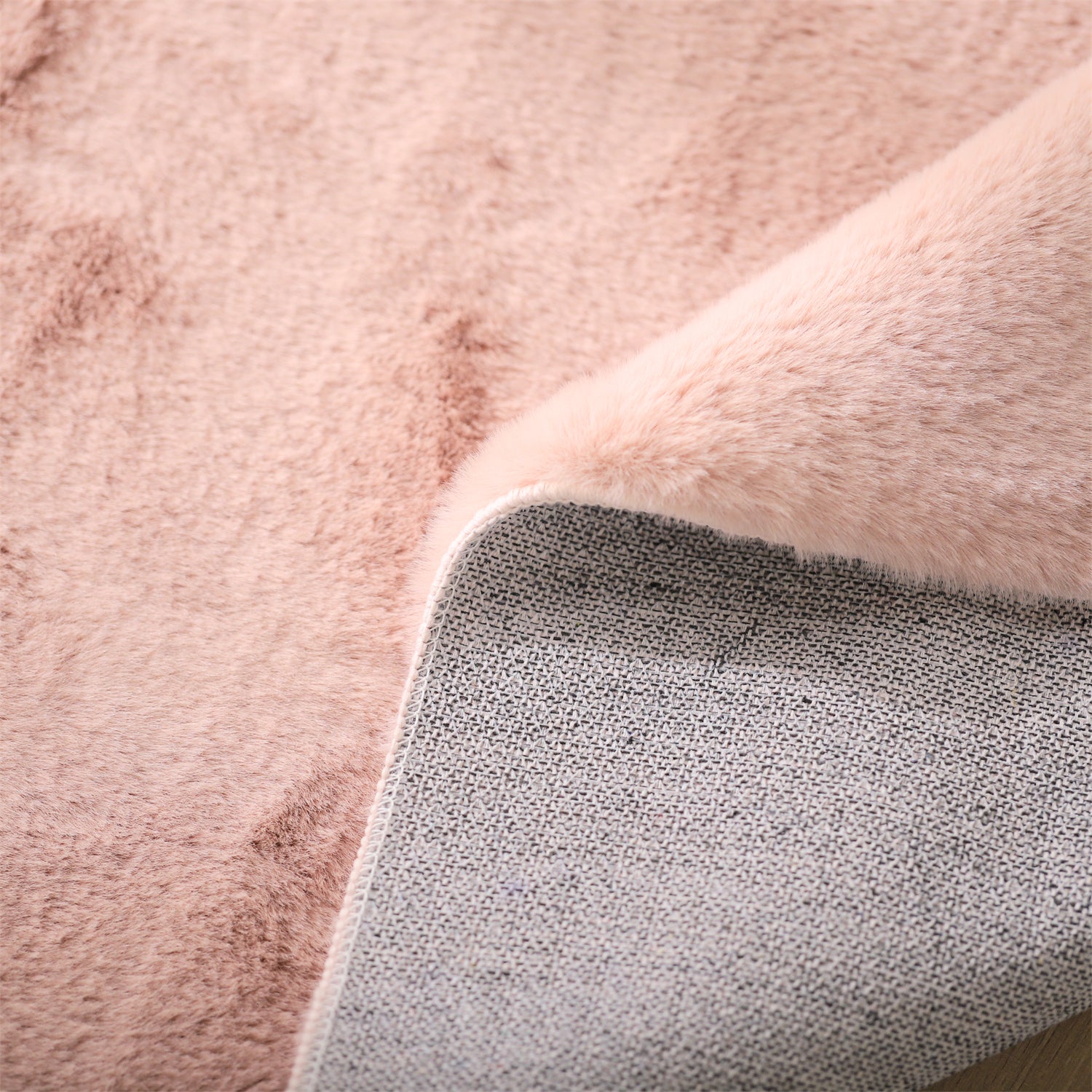 Mintorai Fluffy Elegant Faux Fur Area Rugs, Ultra Soft, Room Decor, Graduation Gifts, Fathers Day Gift, Mom Gift