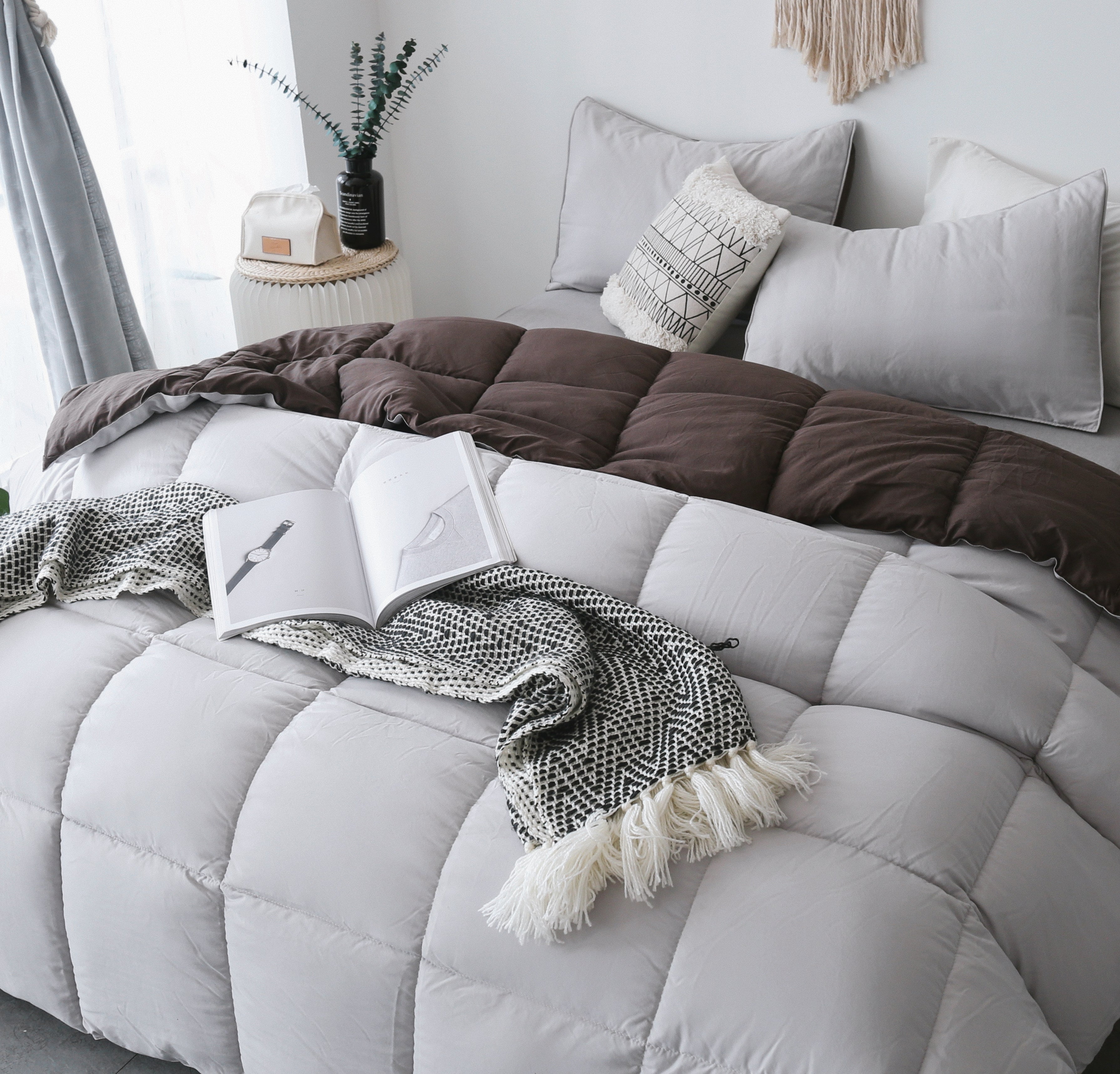 Mintorai Cozy Soft Luxury Down Alternative Comforter Set - Reversible & Machine Washable - Mintorai