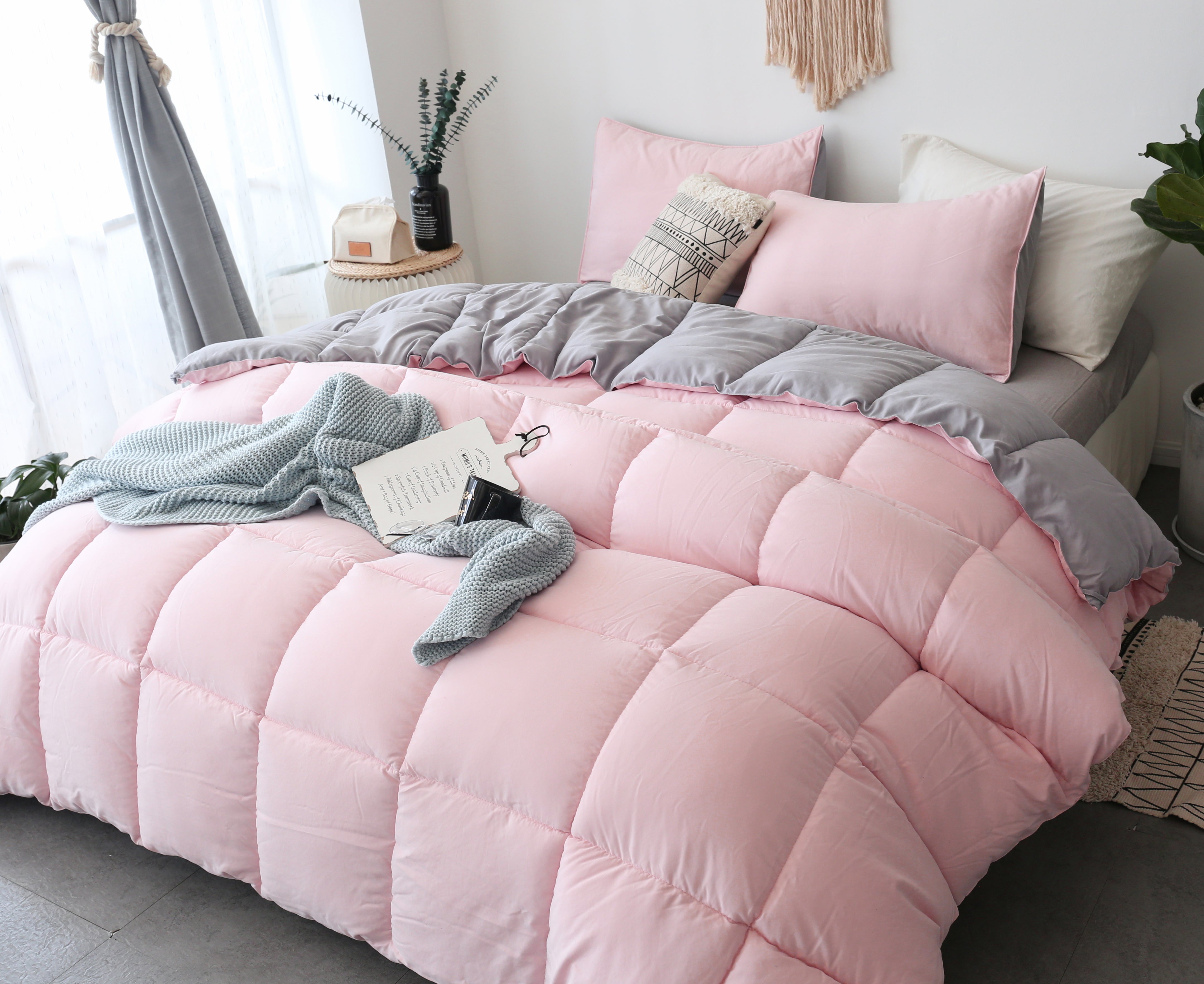 Mintorai Cozy Soft Luxury Down Alternative Comforter Set - Reversible & Machine Washable - Mintorai