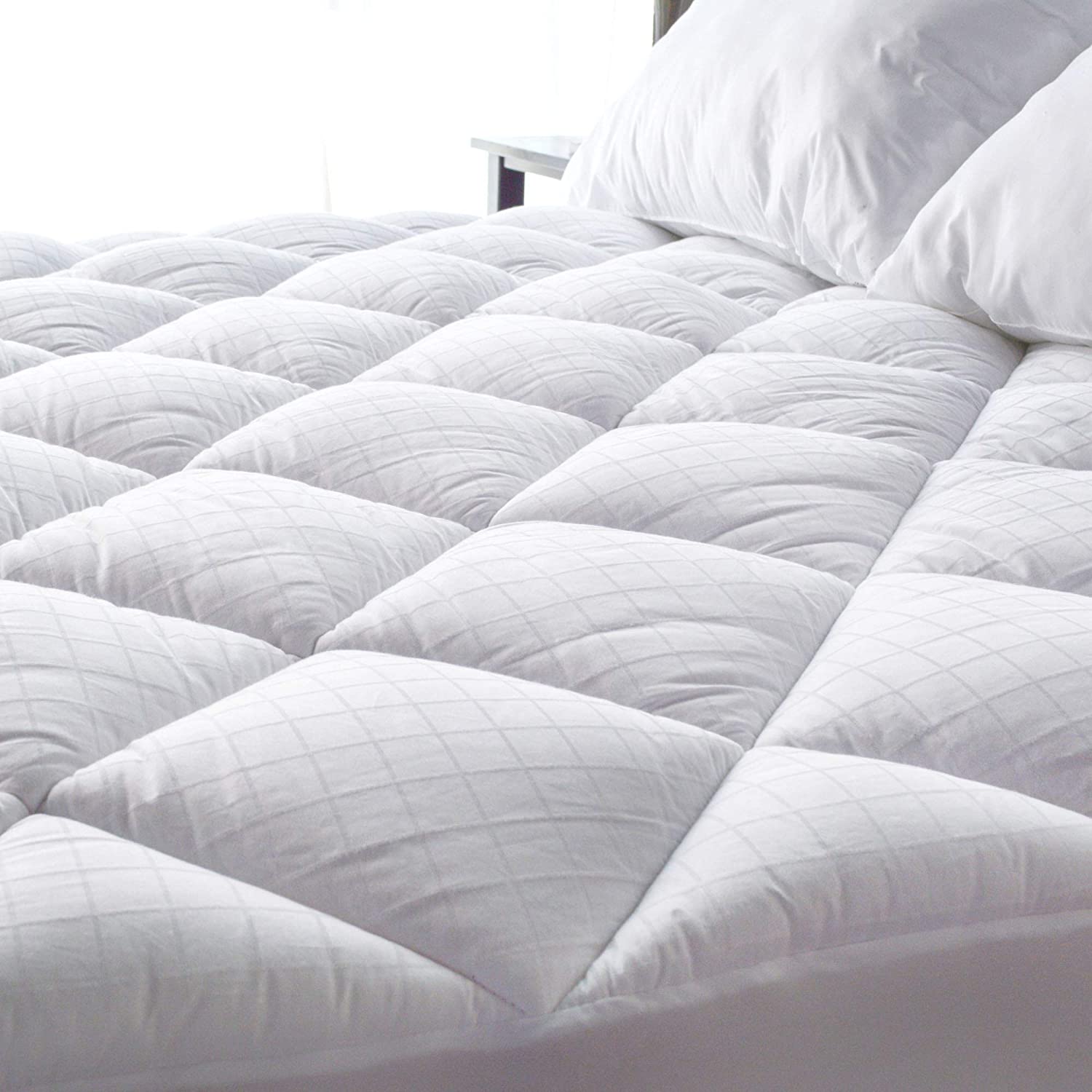 Mintorai Ultra Soft Quilted Fitted Mattress Pad and Protector, White