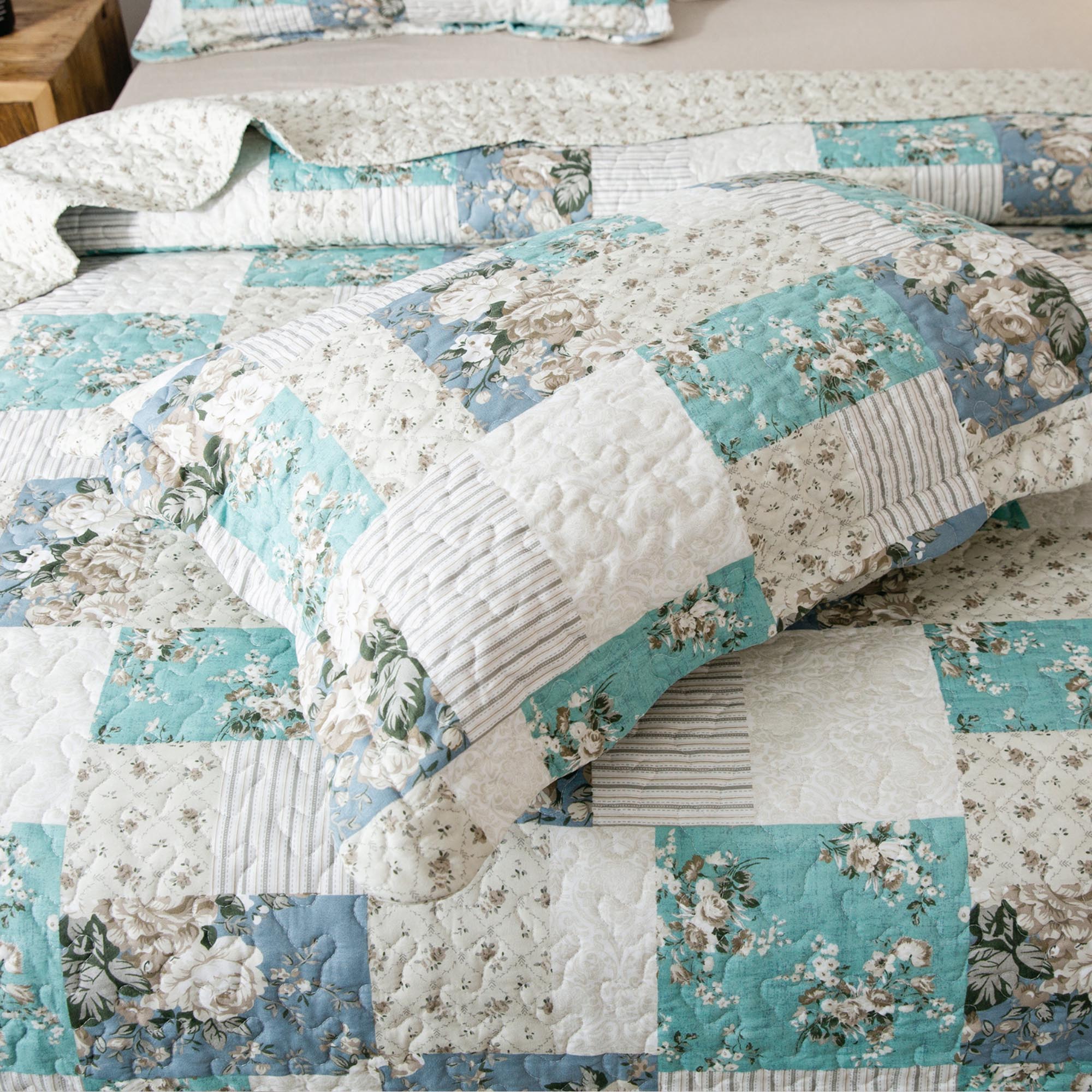 Mintorai Vintage Floral Country Chic Ultra Soft Quilt Set, Room Decor, Graduation Gifts