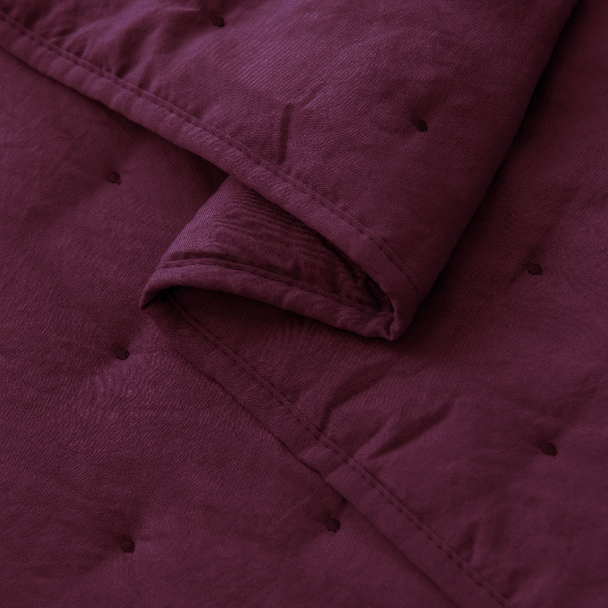 Mintorai Ultra Soft Nostalgic Dot Stitch Stone Washed Quilt Set, Red, Room Decor, Graduation Gifts