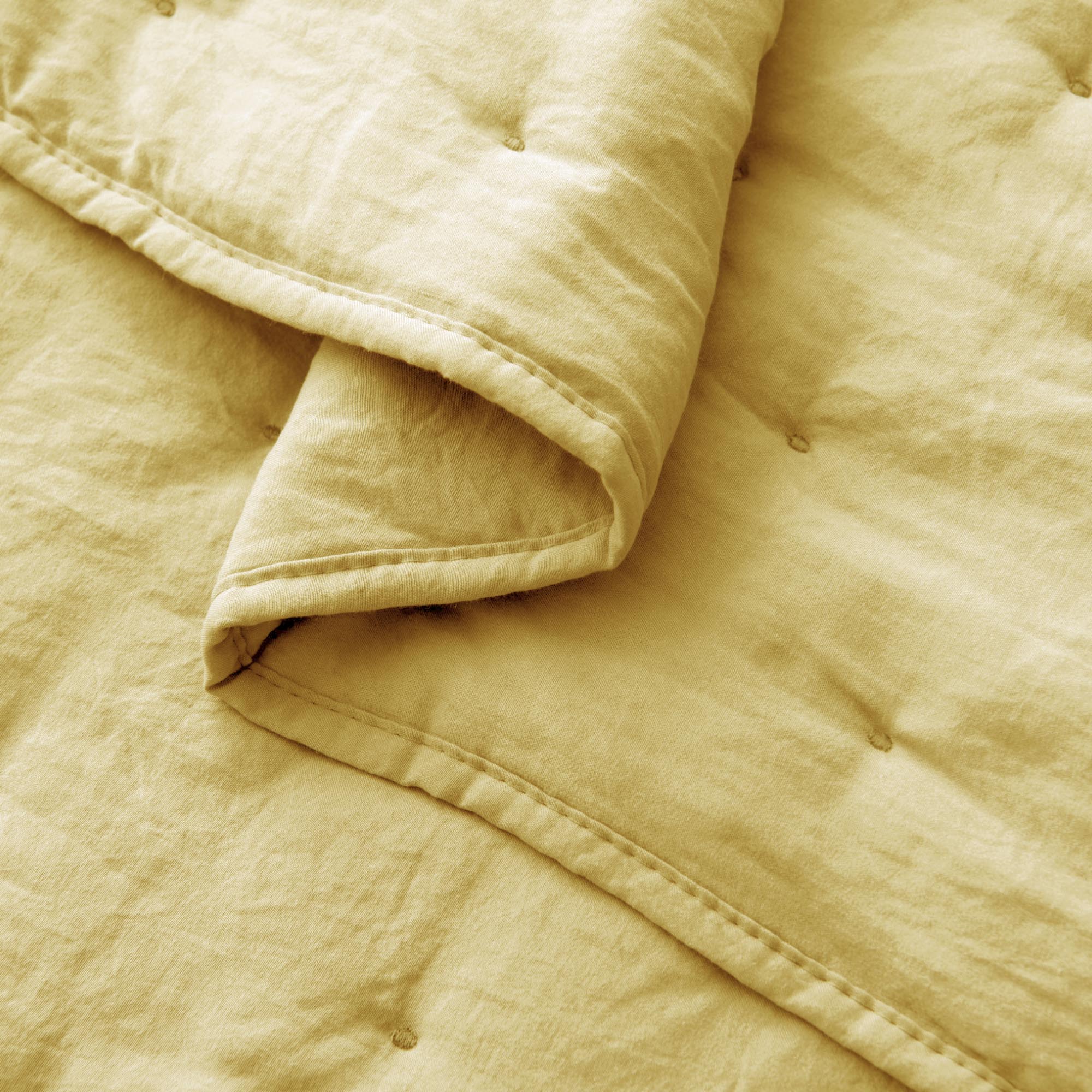 Mintorai Ultra Soft Nostalgic Dot Stitch Stone Washed Lightweight Quilt Set, Room Decor, Graduation Gifts, Fathers Day Gift, Mom Gift