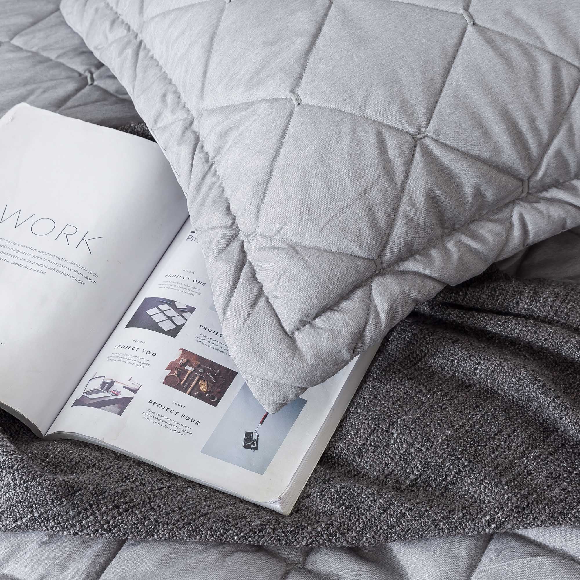 Mintorai Luxury Soft  Prewashed Technique Quilt Set with Box and Stripe Design, Reversible with Shams - Mintorai