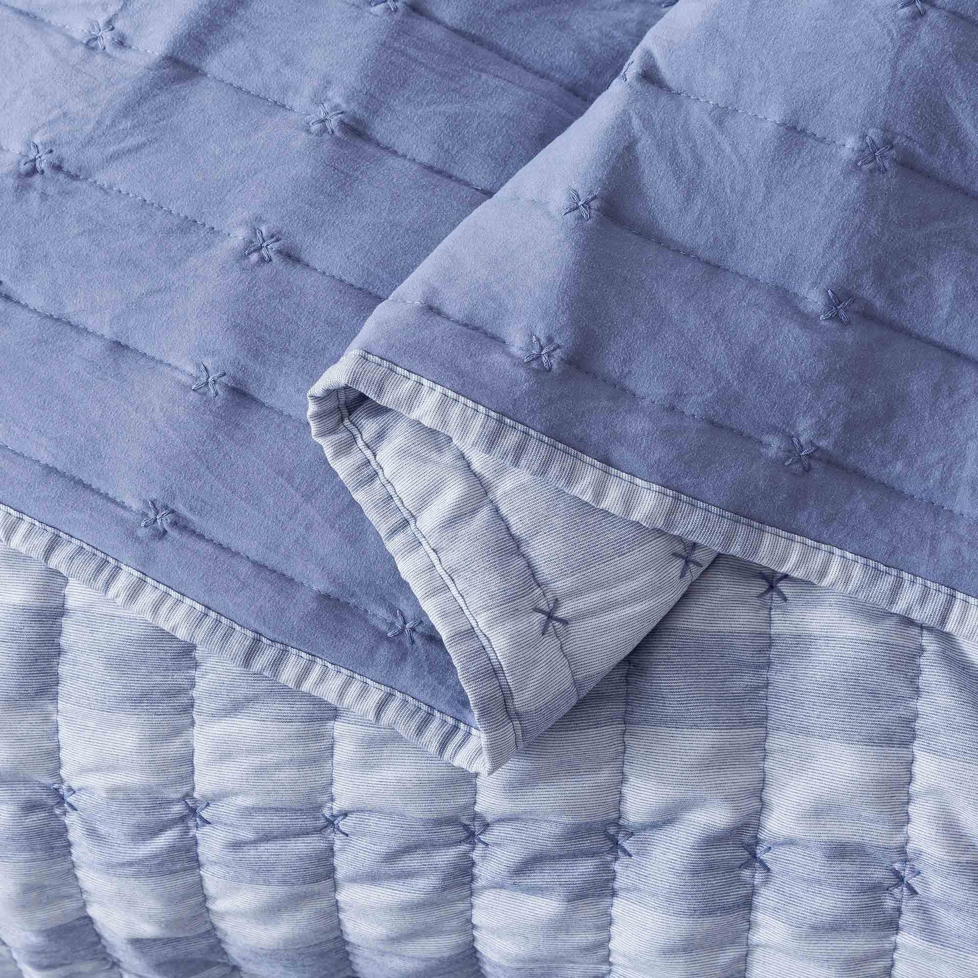 Mintorai Luxury Soft  Prewashed Technique Quilt Set with Box and Stripe Design, Reversible with Shams - Mintorai