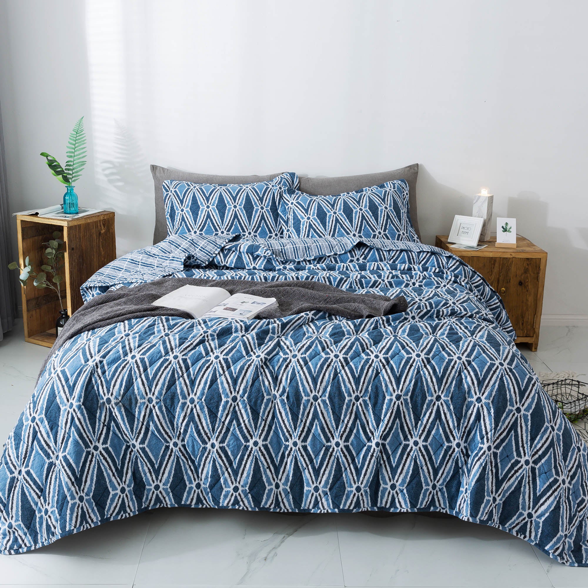 Mintorai Stylish Soft Bedspread Set With Diamond Stitch Reversible Design -True Blue - Mintorai