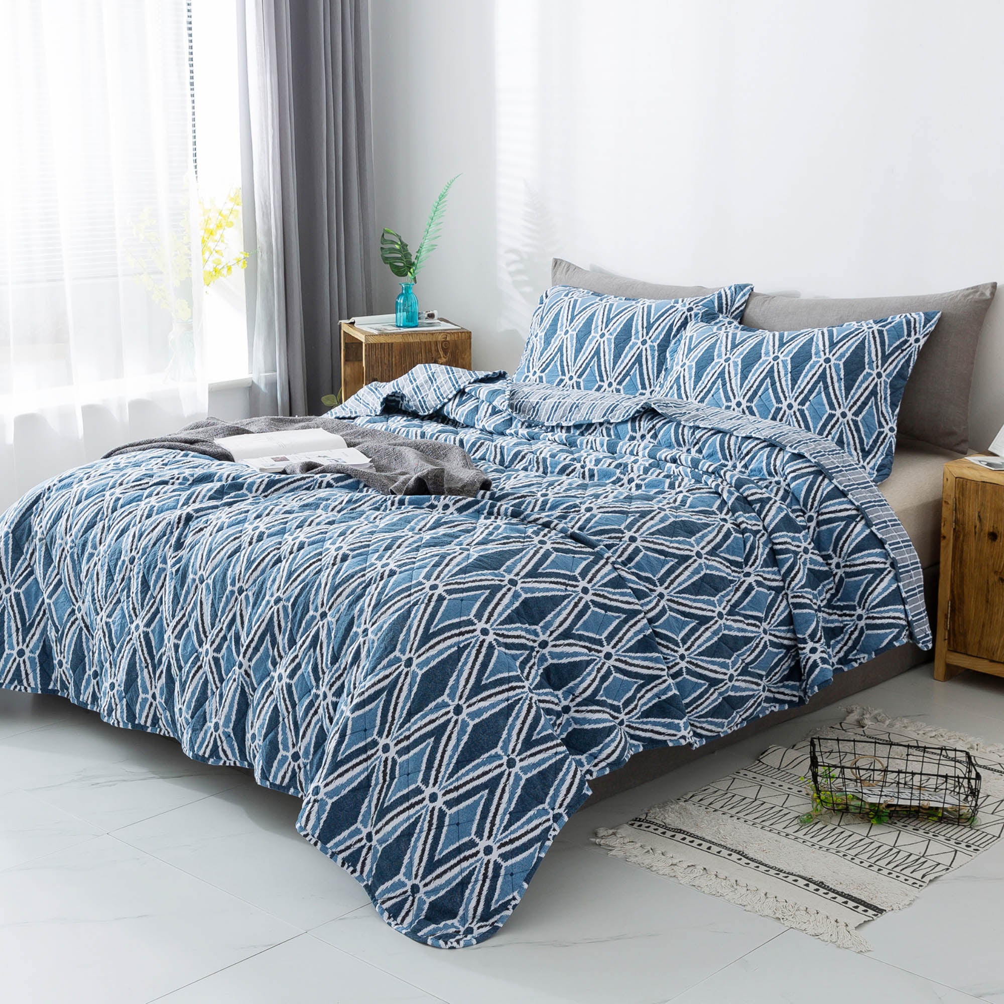 Mintorai Stylish Soft Bedspread Set With Diamond Stitch Reversible Design -True Blue - Mintorai