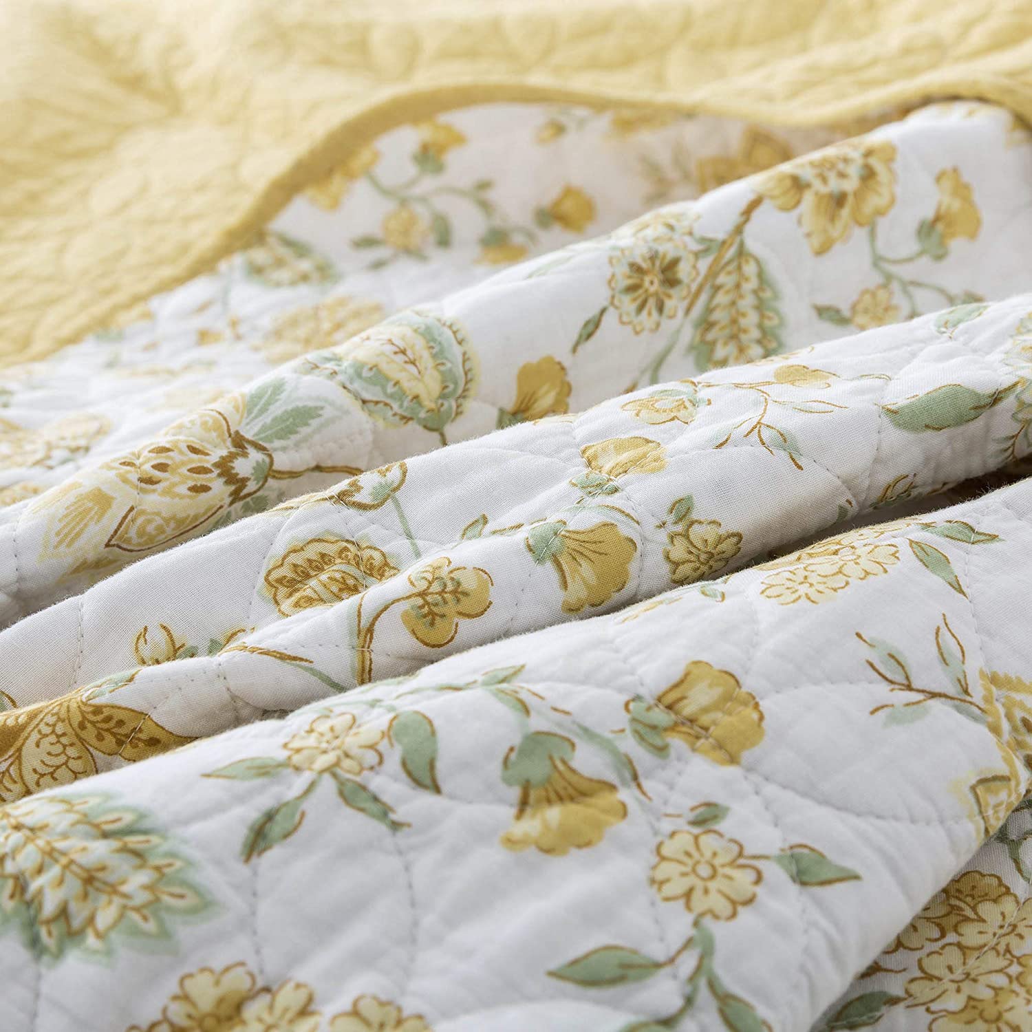 Mintorai 100% Cotton Summer Ultra Soft Floral Design 3 Piece Reversible Bedding Set, Room Decor, Graduation Gifts