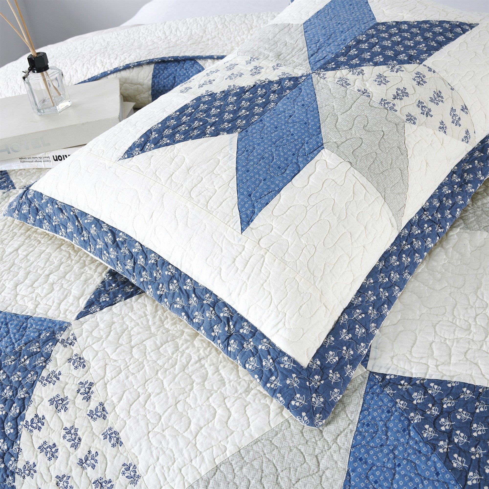 Luxury - Boho Quilt with Decorative Print Patchwork Design, Cotton Soft Bedding - Mintorai