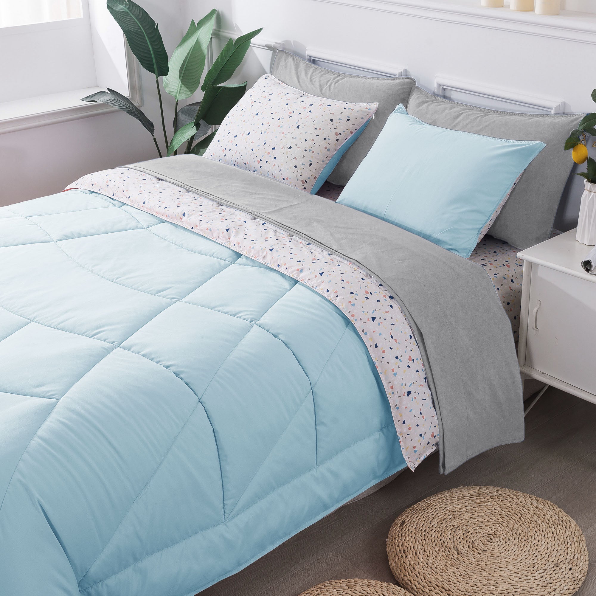 Mintorai Kids Reversible 5 and 7 Piece Ultra Soft Cozy Bed Comforter Sets, Room Decor