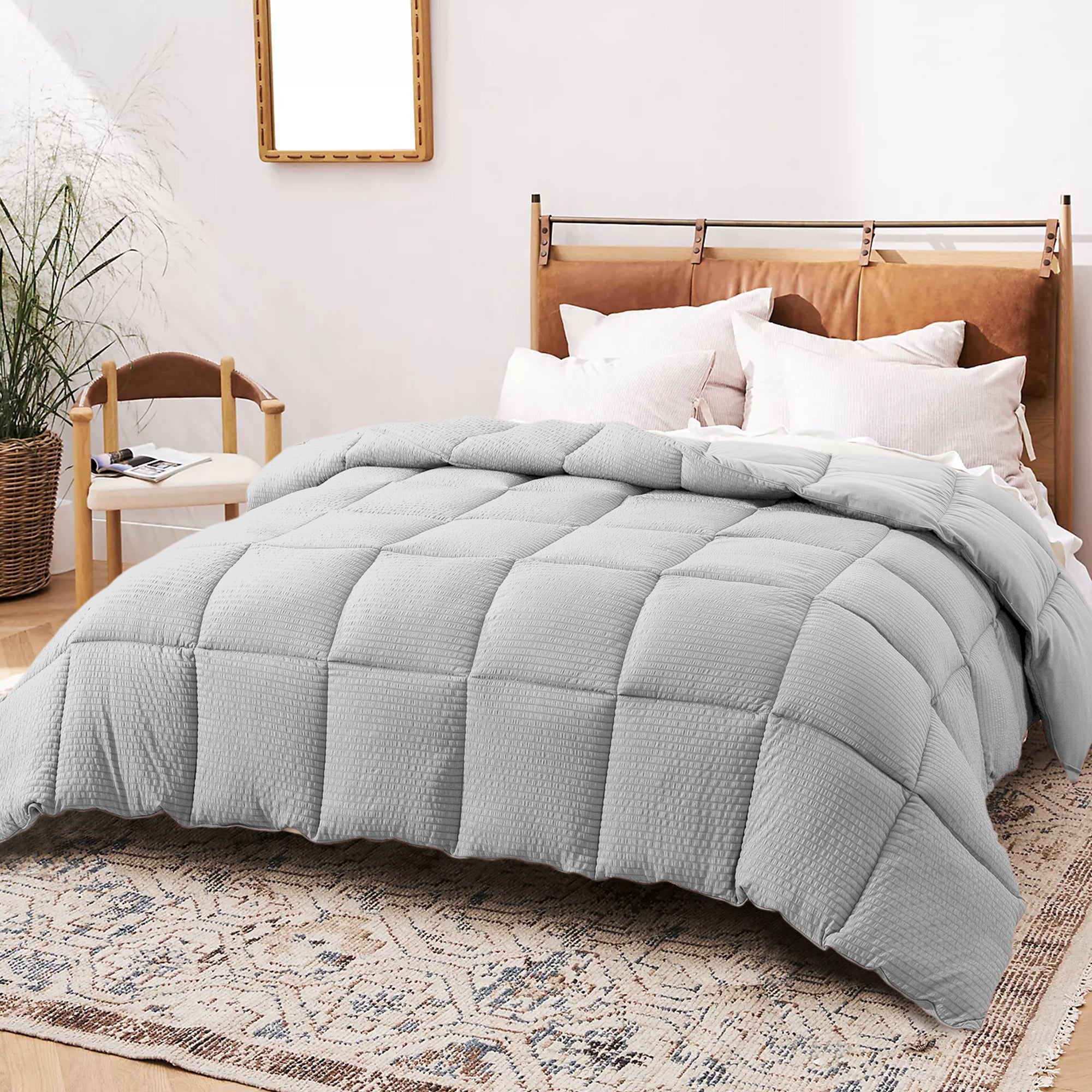 Mintorai Ultra Soft All Season Down Alternative Reversible Comforter, Twin, Queen, King, Room Decor, Graduation Gifts