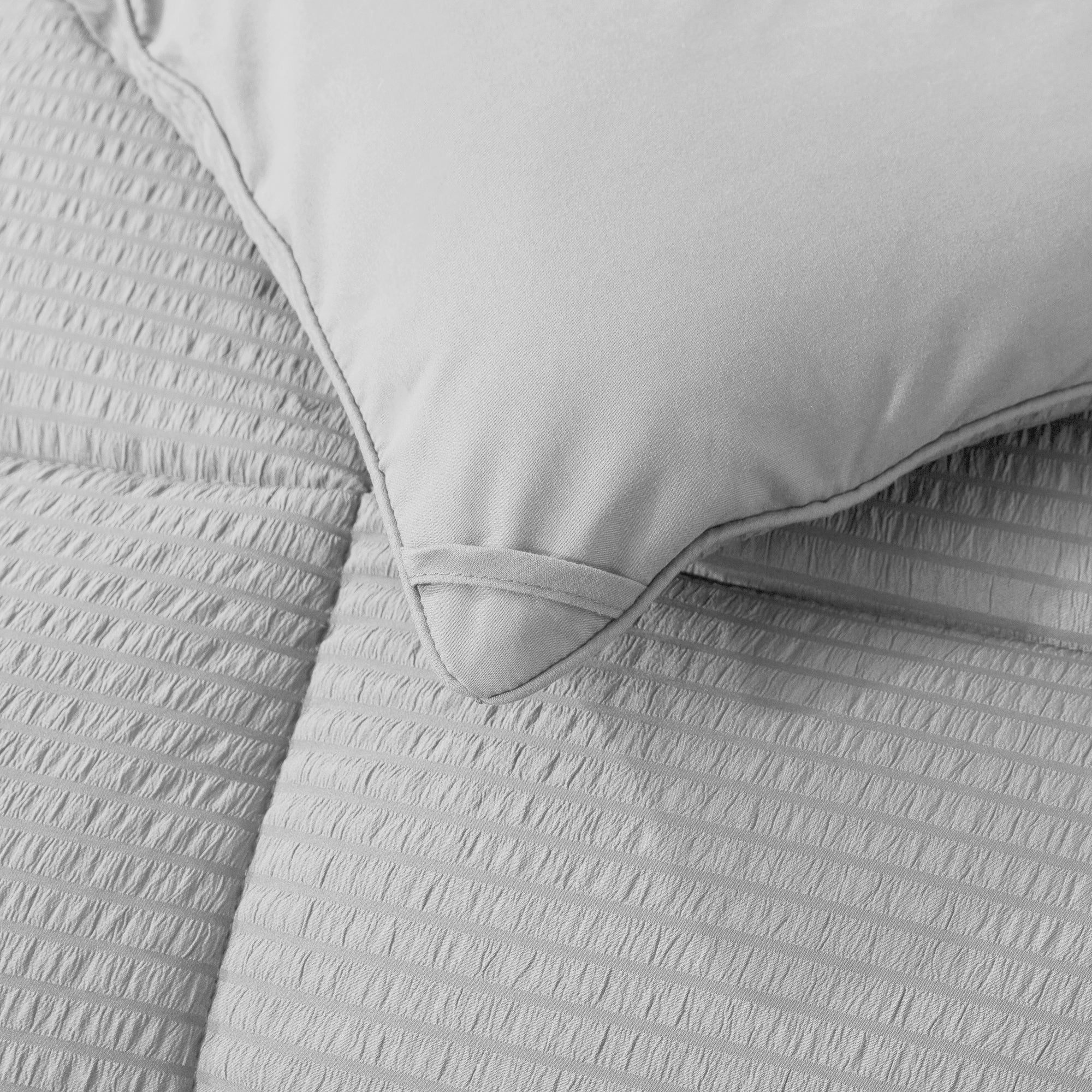 Mintorai Ultra Soft All Season Down Alternative Reversible Comforter, Twin, Queen, King, Room Decor, Graduation Gifts