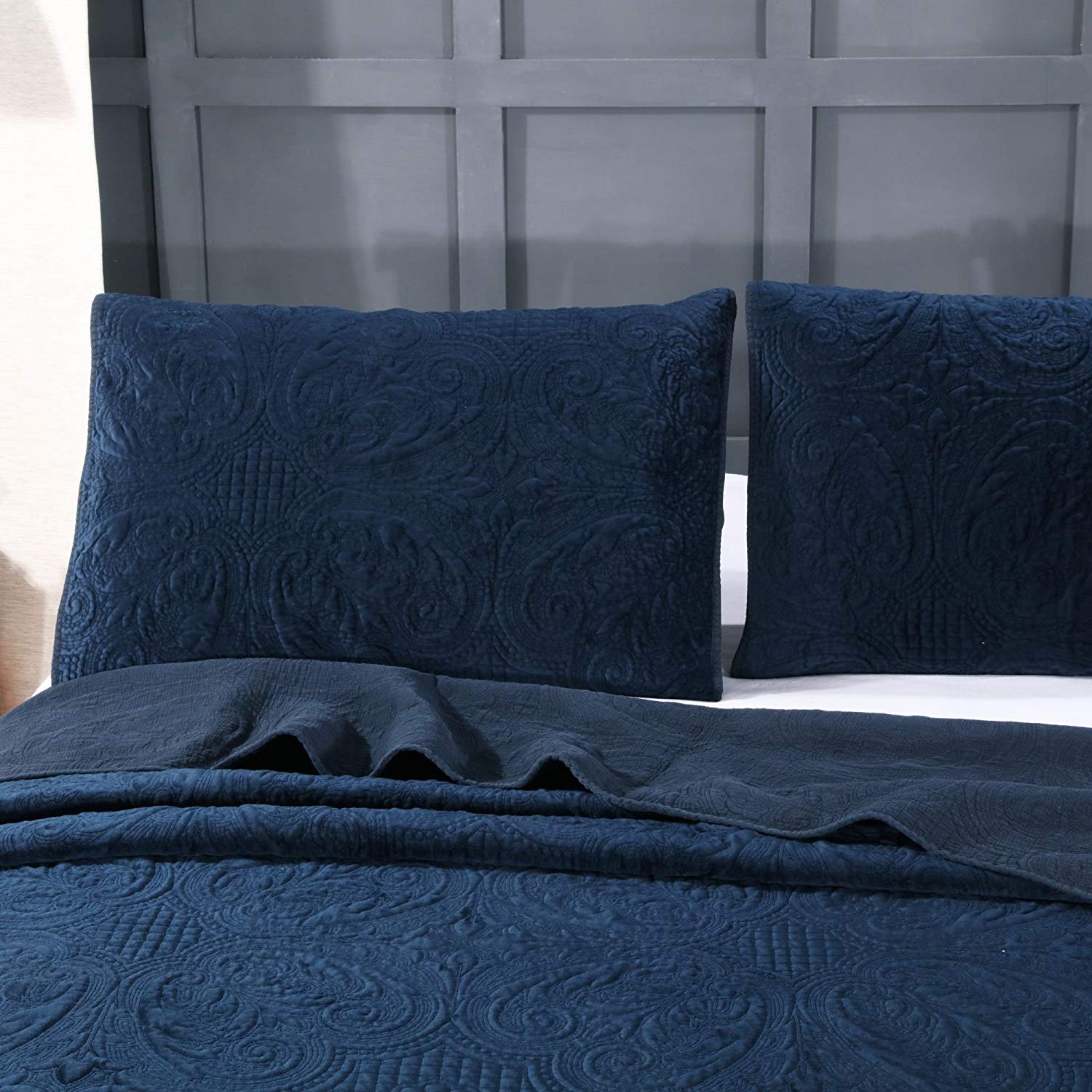 Mintorai Stonewashed Embroidered Floral Design Quilt Set with Pillow Shams, Grey or Blue